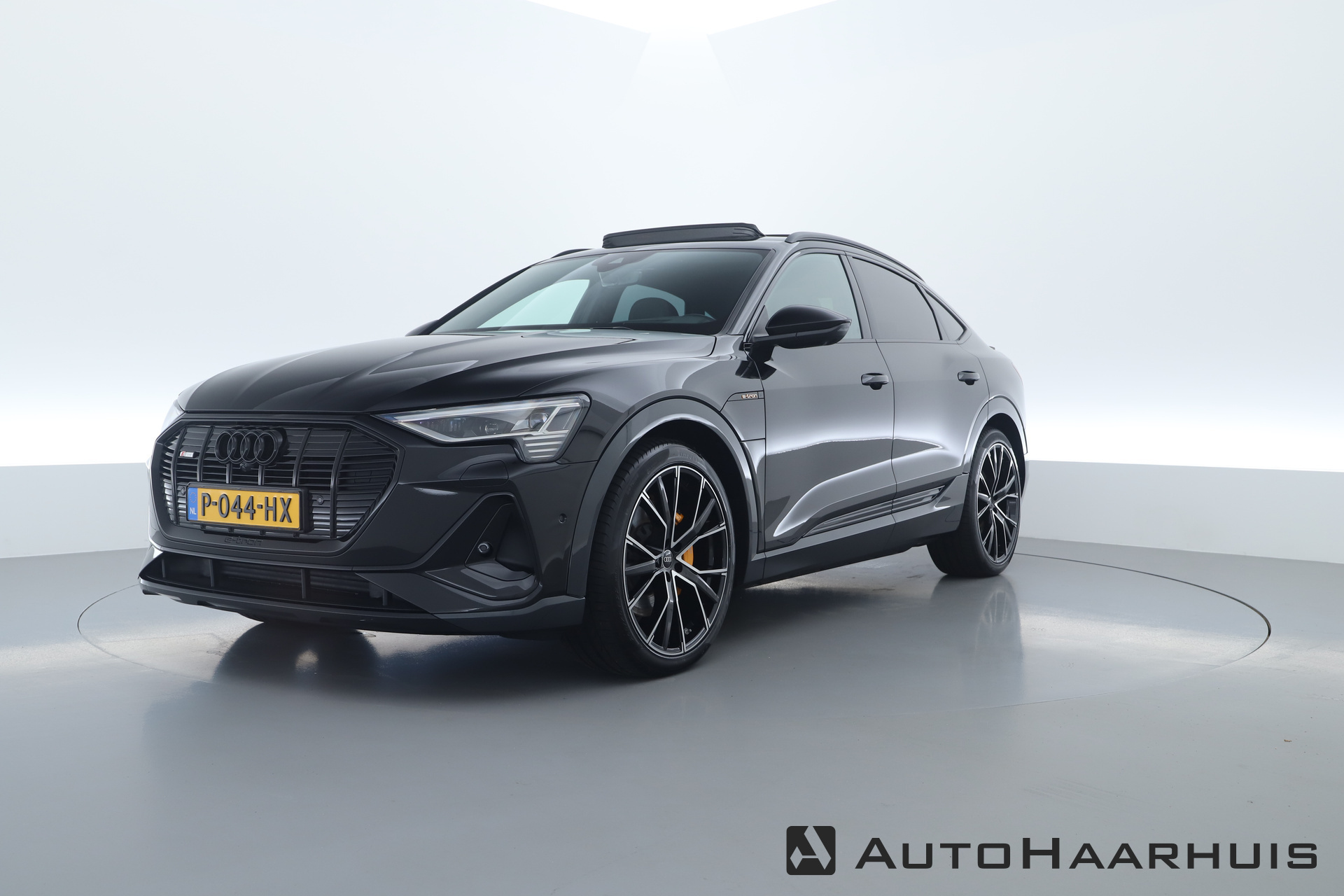 Audi e-tron Sportback 55 quattro S edition 95 kWh | Pano | Nachtzicht | Adapt. Cruise | Leder |  HUD | 360 cam bij viaBOVAG.nl