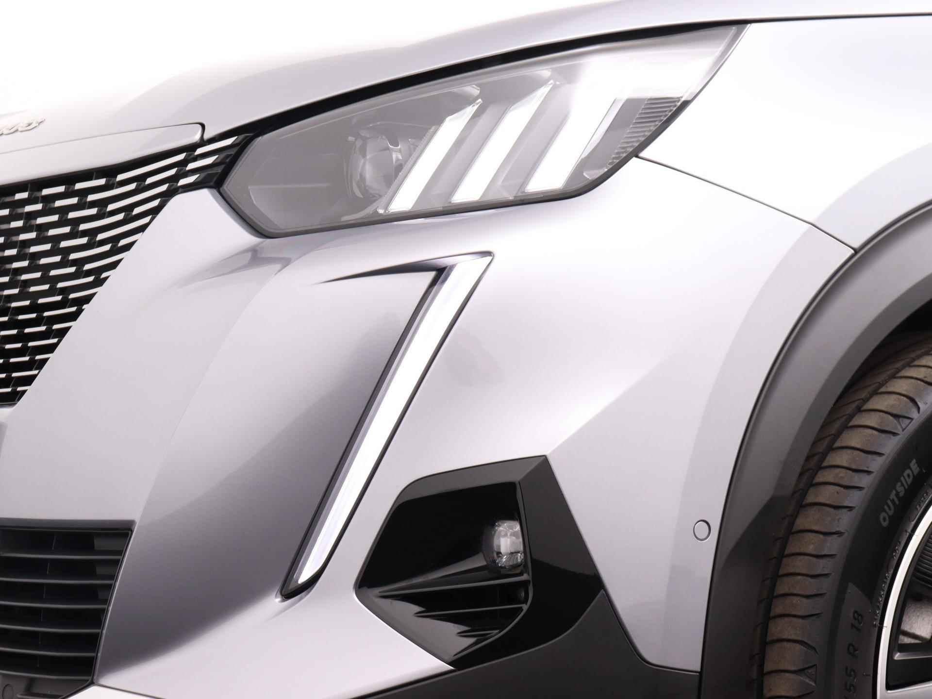 Peugeot e-2008 EV 50 kWh GT Pack 136pk Automaat | Navigatie | Sportstoelen | Licht Metalen Velgen 18" | Parkeer Assistent | Adaptieve Cruise Control - 7/37