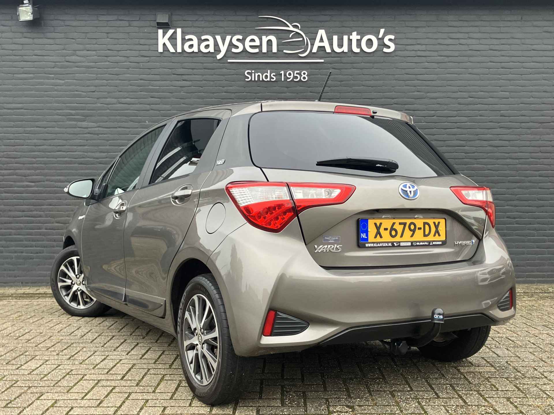 Toyota Yaris 1.5 Hybrid Y20 Exclusive Edition AUT. | navigatie | trekhaak | cruise control | camera | stoelverwarming - 8/37