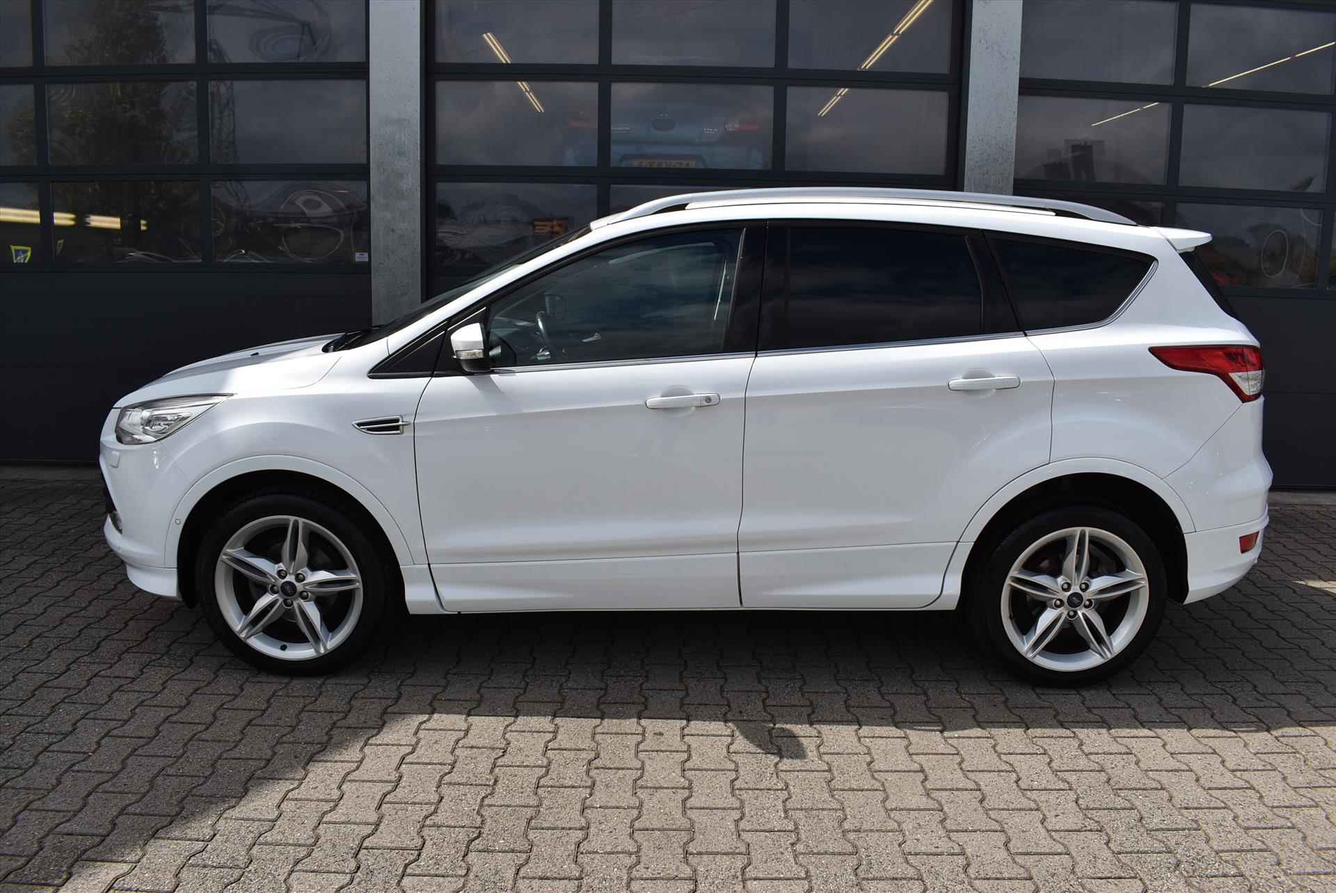 FORD Kuga 1.5 EcoBoost 150pk 2WD Titanium + Styling Pack - 2/40