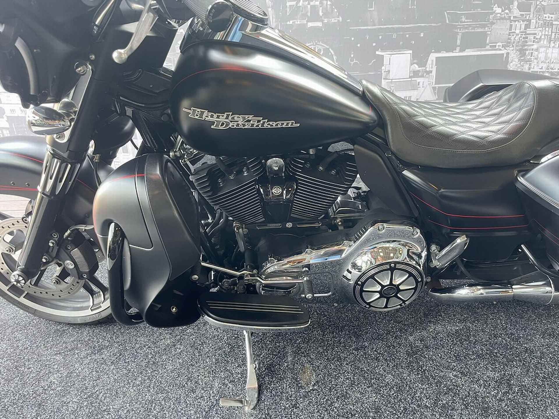 Harley-Davidson FLHXS Street Glide Special - 5/8