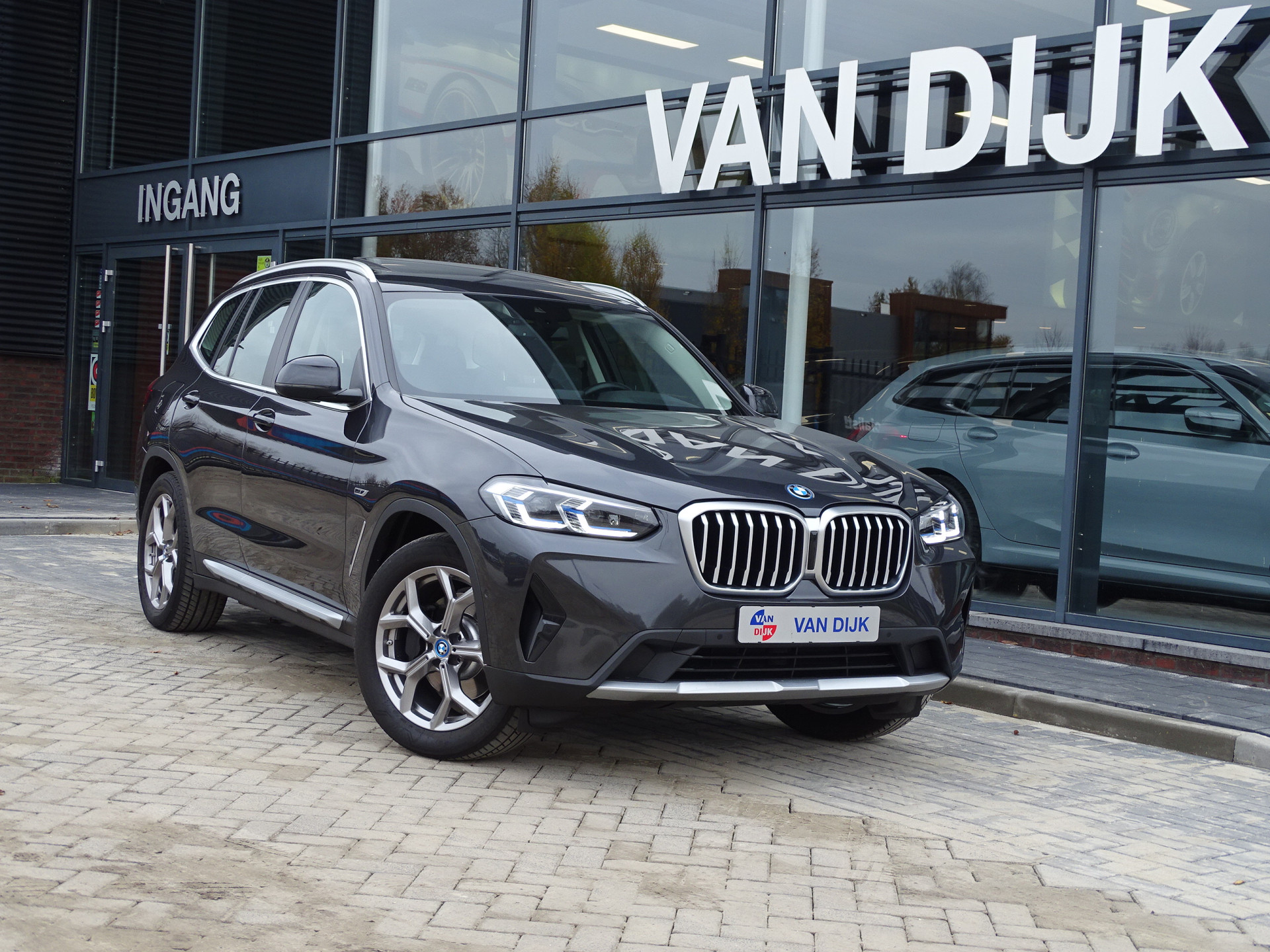 BMW X3 xDrive30e High Exe. Pano.Dak Elek.Trekhaak Laser Head-up HiFi Driv.Ass Cockpit Pro. 19"LM Velgen