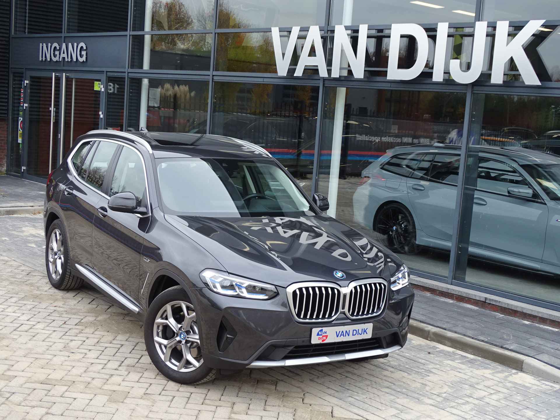 BMW X3 xDrive30e High Exe. Pano.Dak Elek.Trekhaak Laser Head-up HiFi Driv.Ass Cockpit Pro. 19"LM Velgen - 2/54