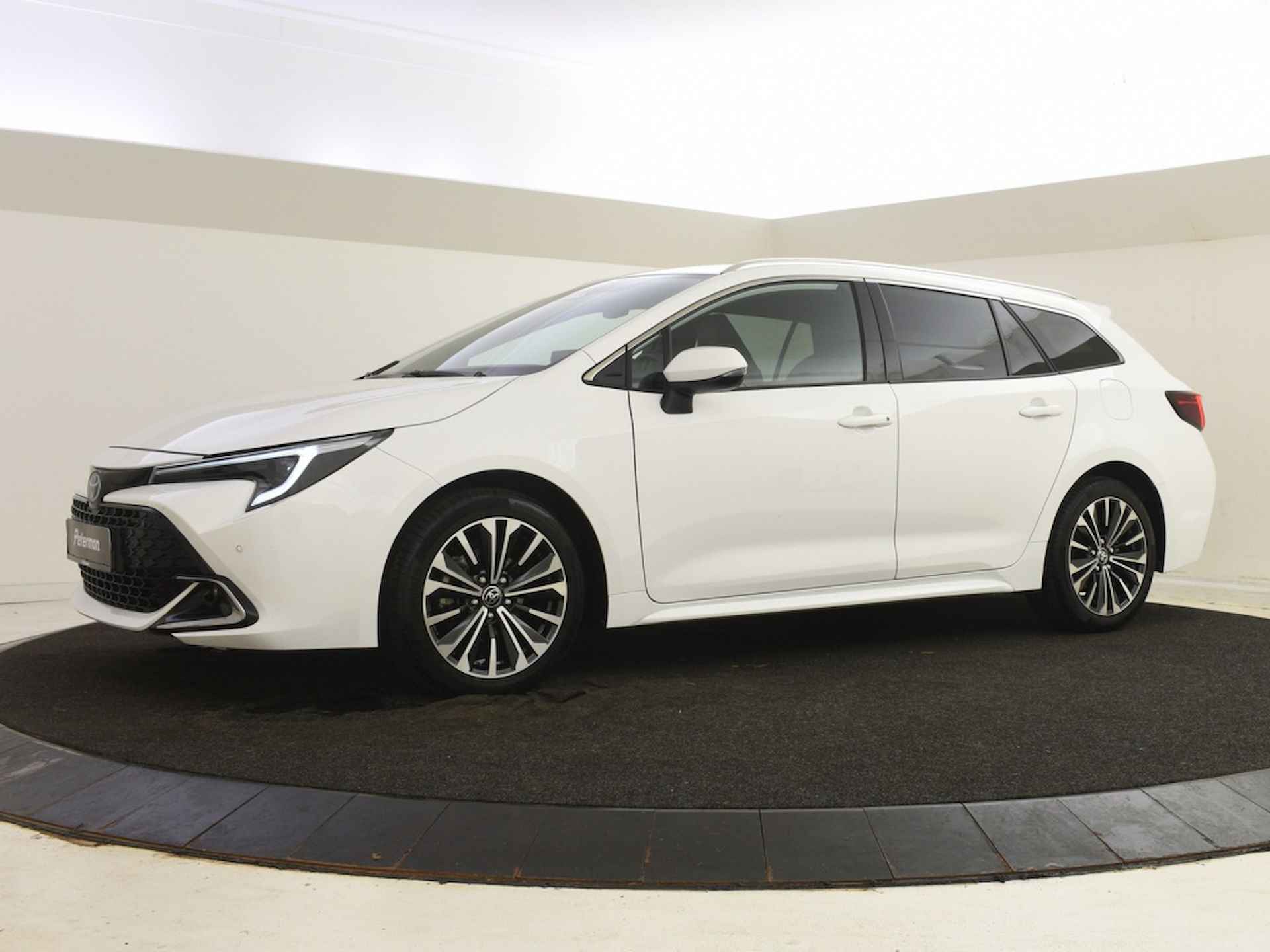 Toyota Corolla Touring Sports 1.8 Hybrid Style Edition | PDC V+A | Stuur en Stoelverwarming - 6/27