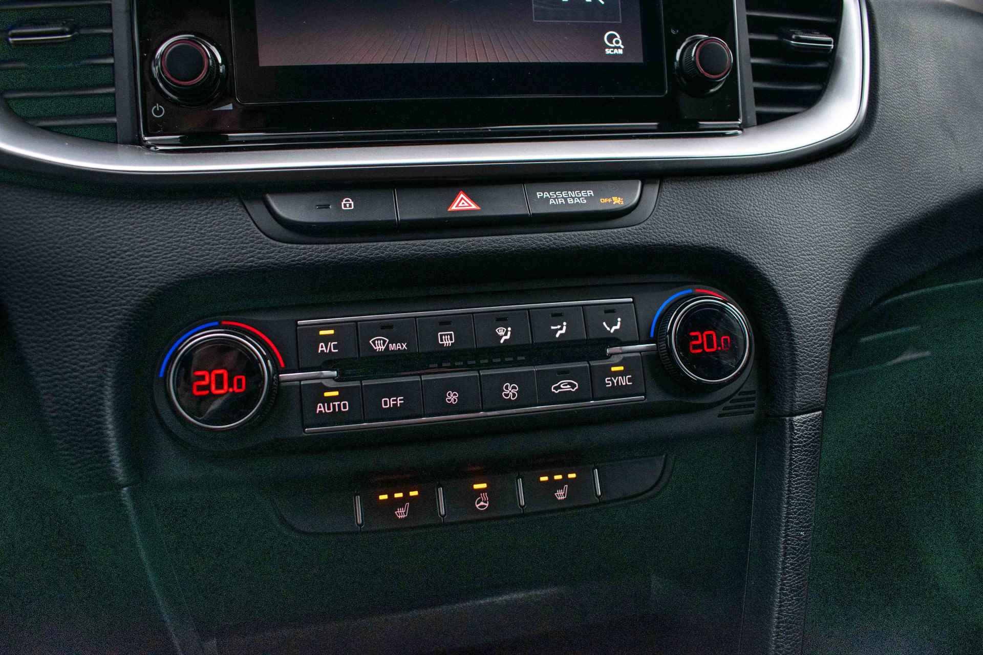 Kia Ceed Sportswagon 1.0 T-GDi DynamicLine | Carplay/Android | Stoel/Stuurverwarming | Cruise Control | Climate Control | Achteruitrijcamera | DAB - 12/20