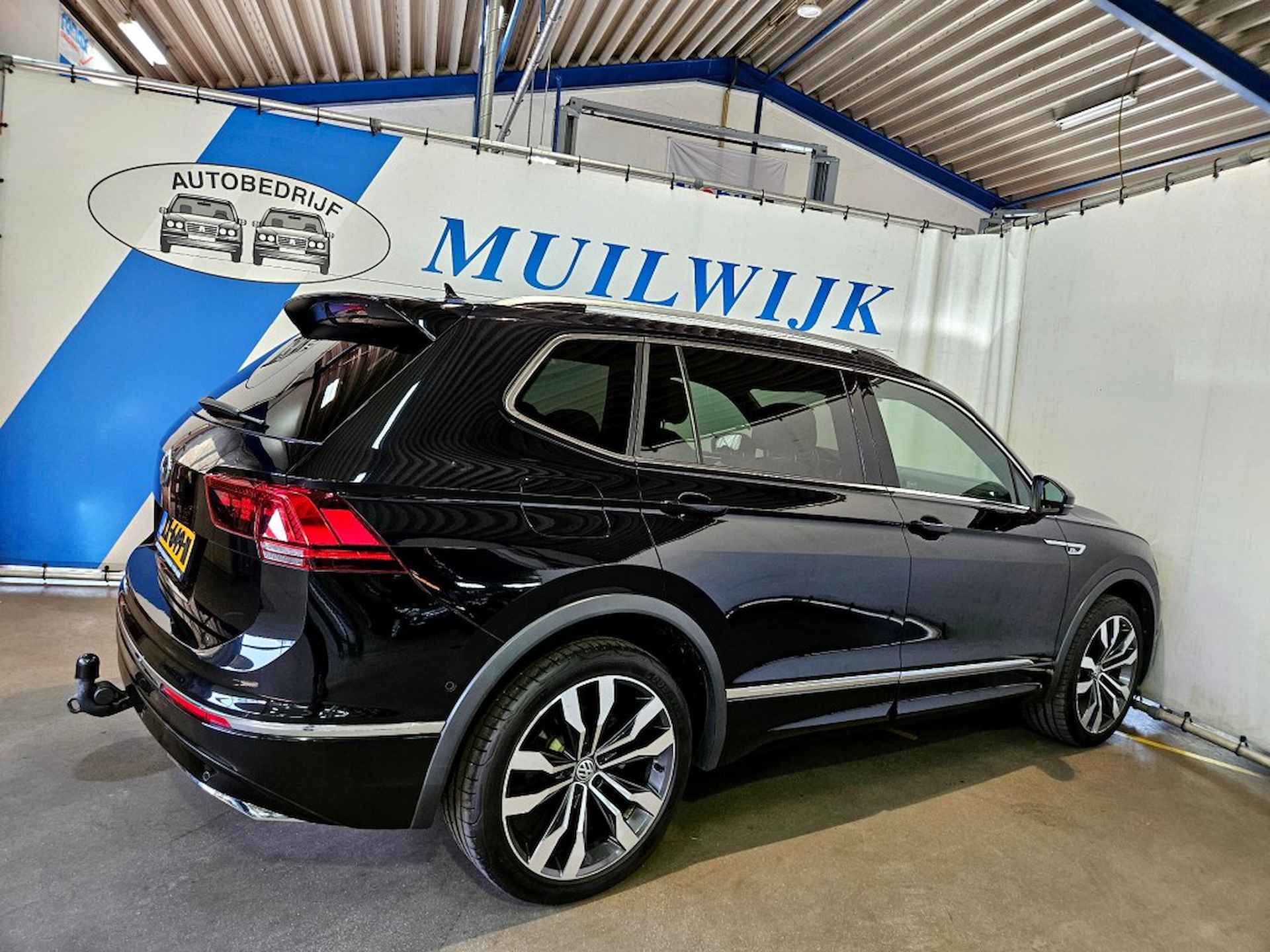 VOLKSWAGEN Tiguan Allspace 1.5 TSI Highline Business R-Line 7 Pers. / Virtual / Trekhaak / - 9/60