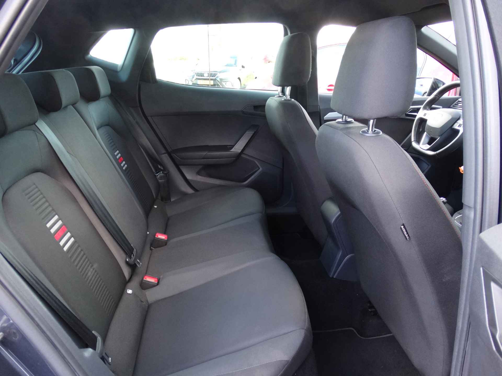 SEAT Ibiza 1.0 TSI 115PK 7-DSG FR Business Intense | Virtual Cockpit | Achteruitrijcamera | Navigatie | Climate Control | - 12/27
