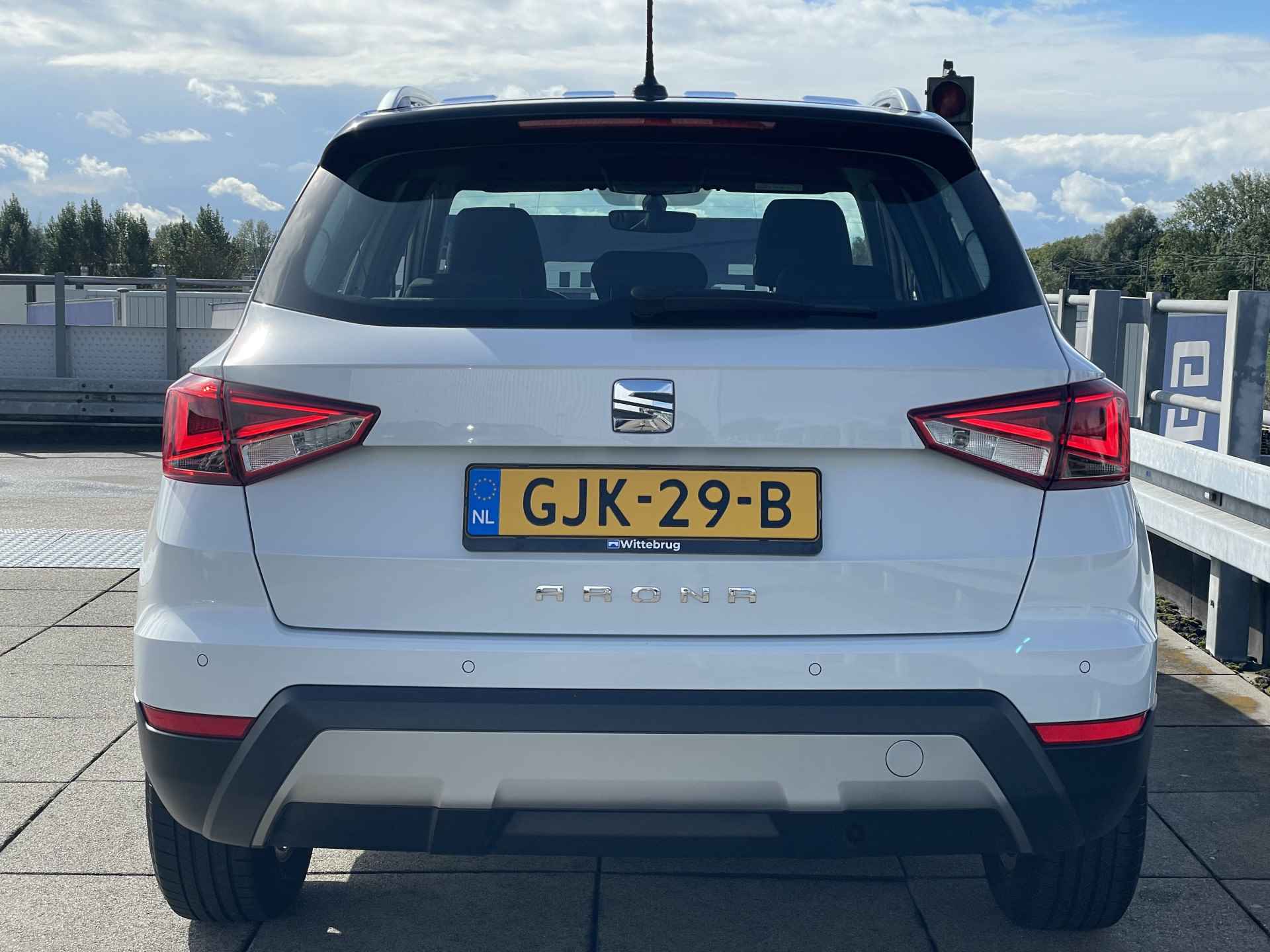 SEAT Arona 1.0 TSI Style Business Intense | Automaat | Navigatiesysteem | PDC | Two-Tone dak | Rijklaarprijs! | - 10/36