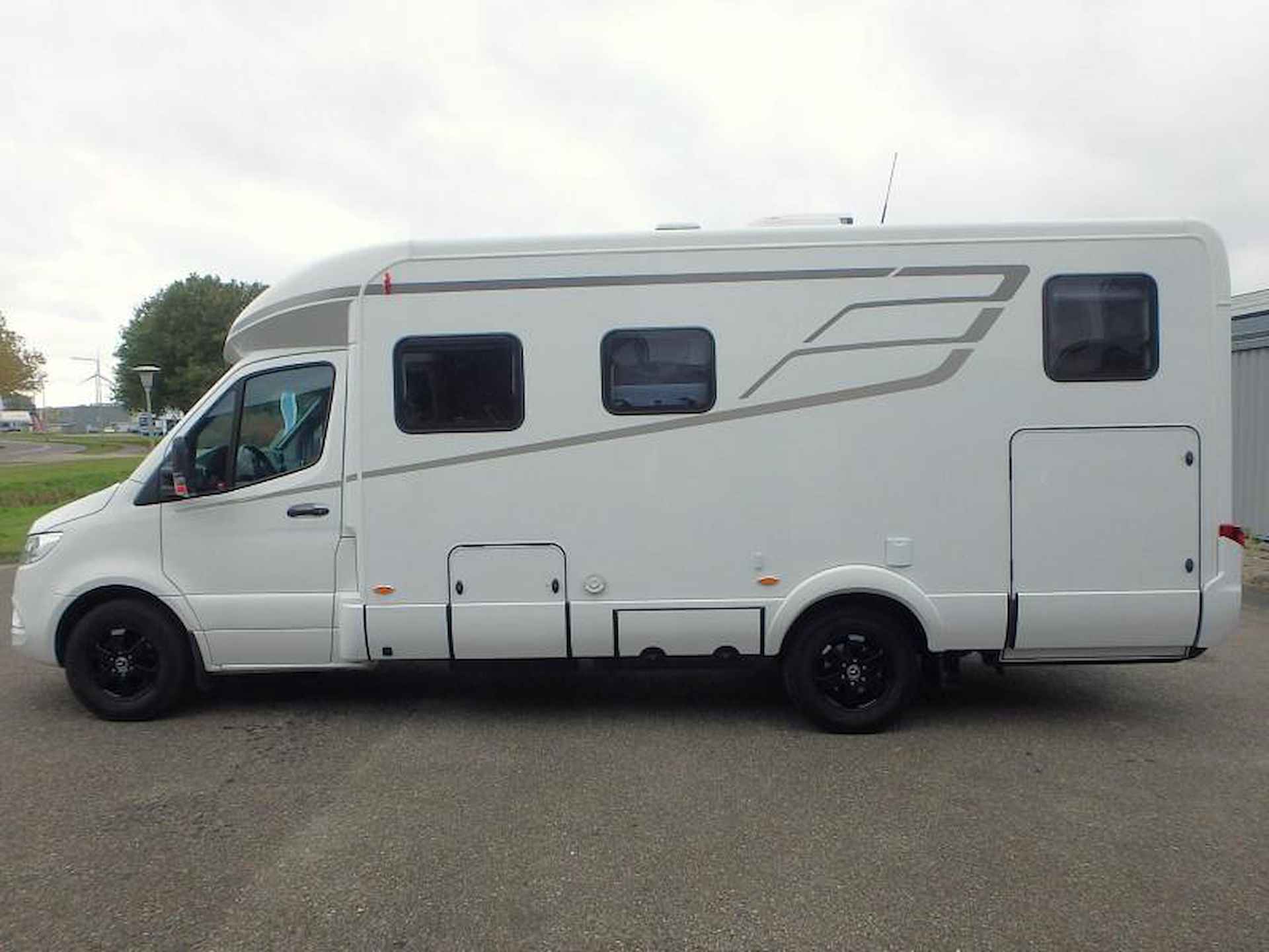 Hymer BMC-T 680 ENKELE BEDDEN - 4/24