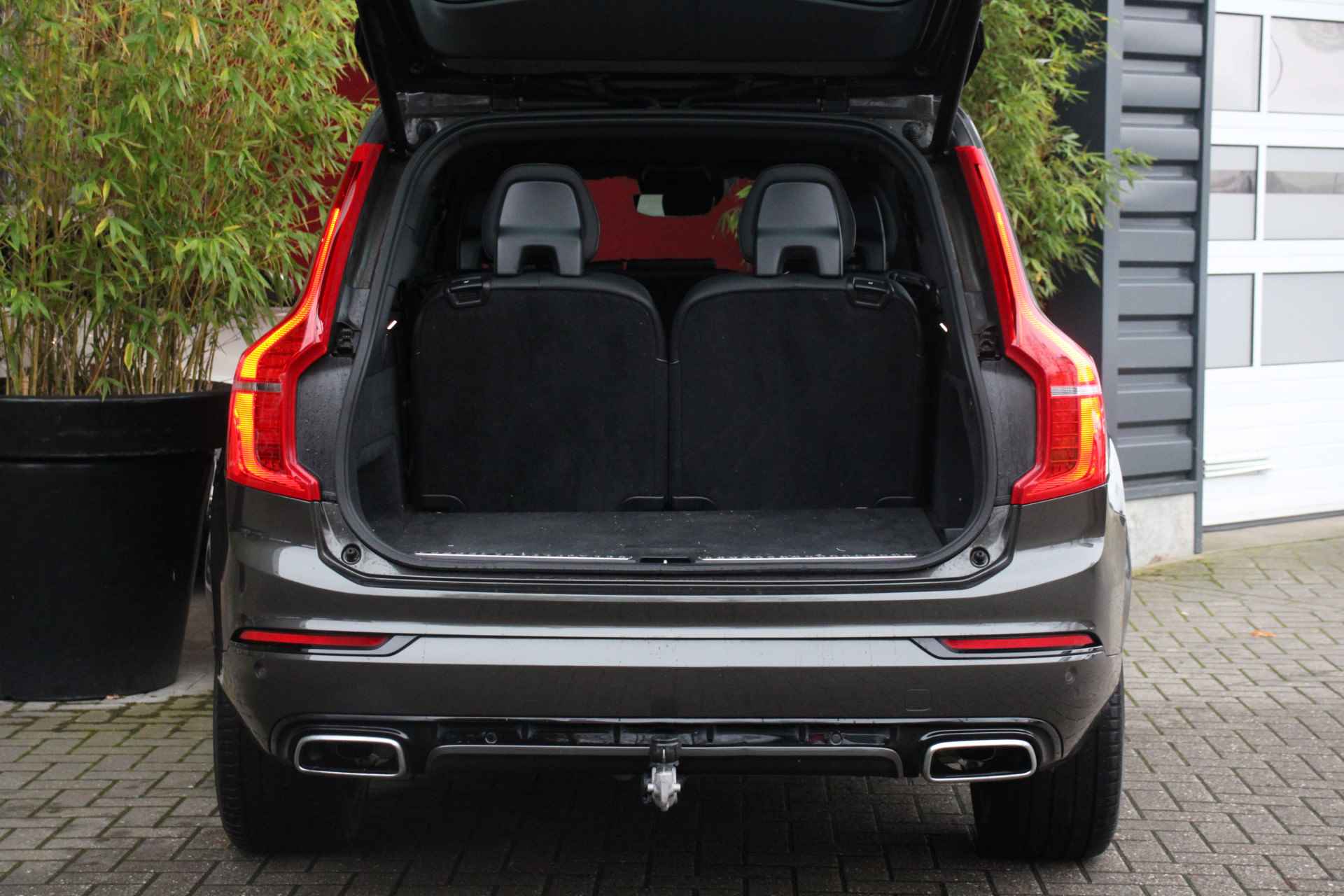 Volvo XC90 2.0 B5 AWD R-Design | Trekhaak | Adaptieve Cruise met Stuurhulp | Memory Seats | Achteruitrijcamera - 9/26