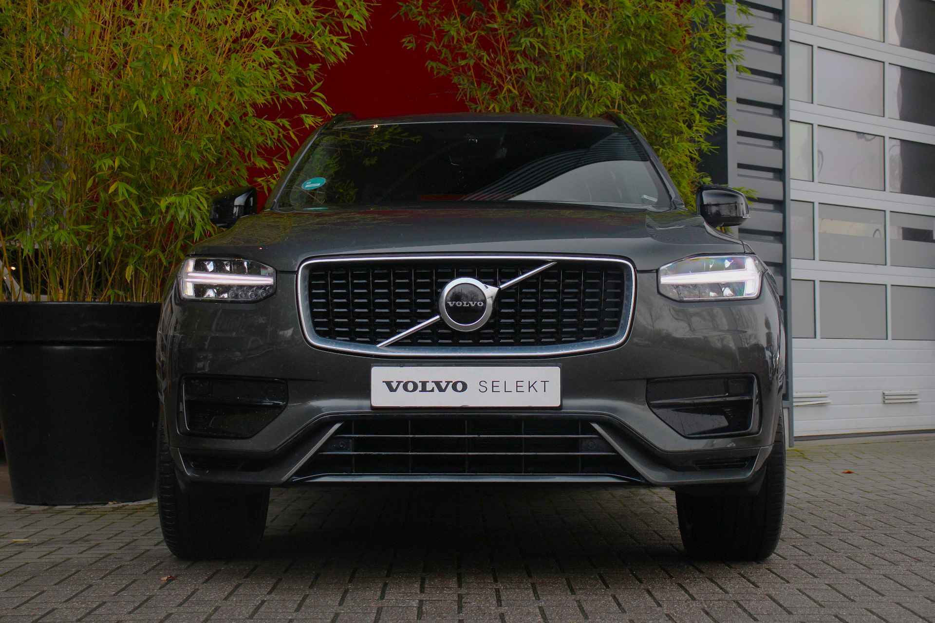 Volvo XC90 2.0 B5 AWD R-Design | Trekhaak | Adaptieve Cruise met Stuurhulp | Memory Seats | Achteruitrijcamera - 11/26