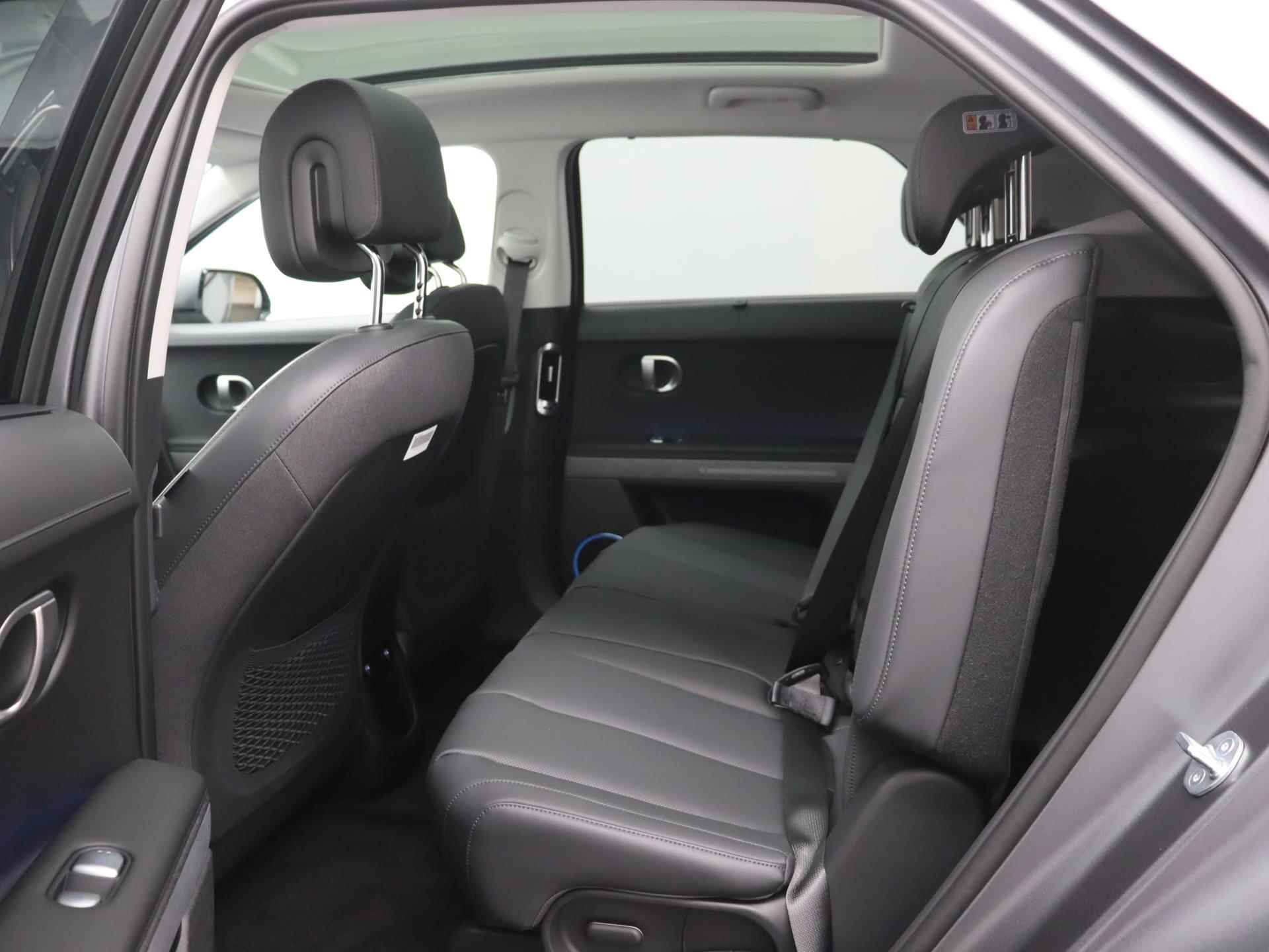 Hyundai IONIQ 5 77 kWh Lounge AWD 325pk | Incl. €11000,- Voorraadactie! | Panoramadak | Leer | Memory | Stoelventilatie | 360 Camera | - 11/27