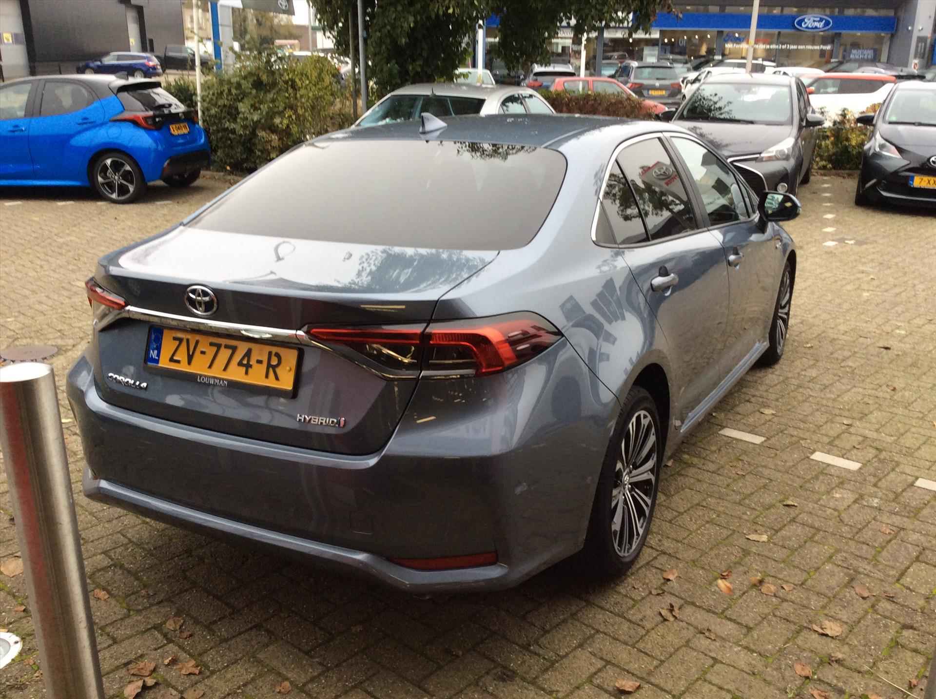 TOYOTA Corolla Sedan 1.8 Hybrid 122pk CVT First Edition - 5/20