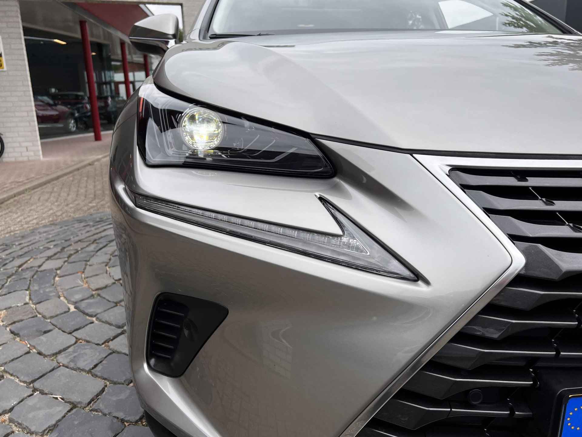 Lexus NX 300h AWD Ultimate Edition | Pano Dak | Leder | Carplay | All-in rijklaarprijs - 46/51