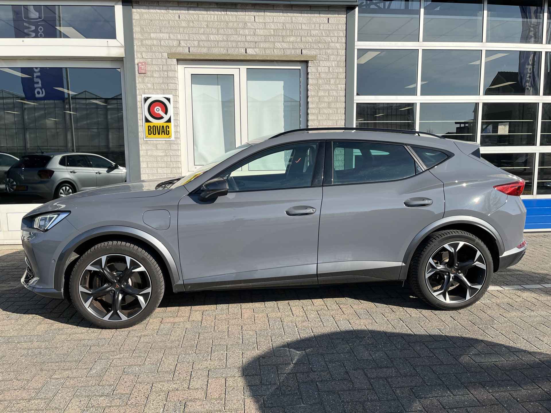 CUPRA Formentor 1.4 e-Hybrid VZ Performance / AUTOMAAT/ 245 PK/ KEYLESS/ ACC/ DIGITAL DASH/ FULL LINK/ DAB/ NAVI/ STOELVERWARMING/ PARK. SENSOREN + CAMERA - 2/33