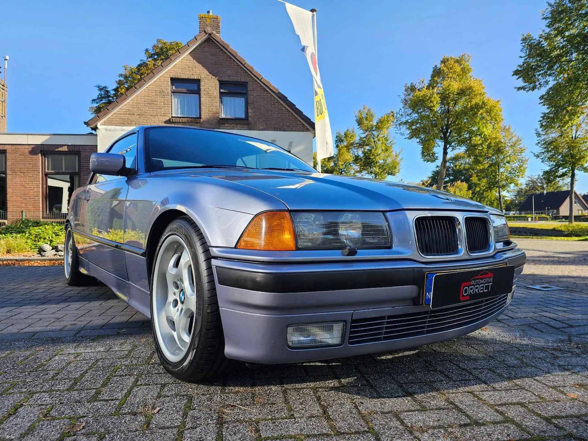 BMW 325I CABRIOLET AUT. E2 |Hardtop|Leder|Airco| - 4/31