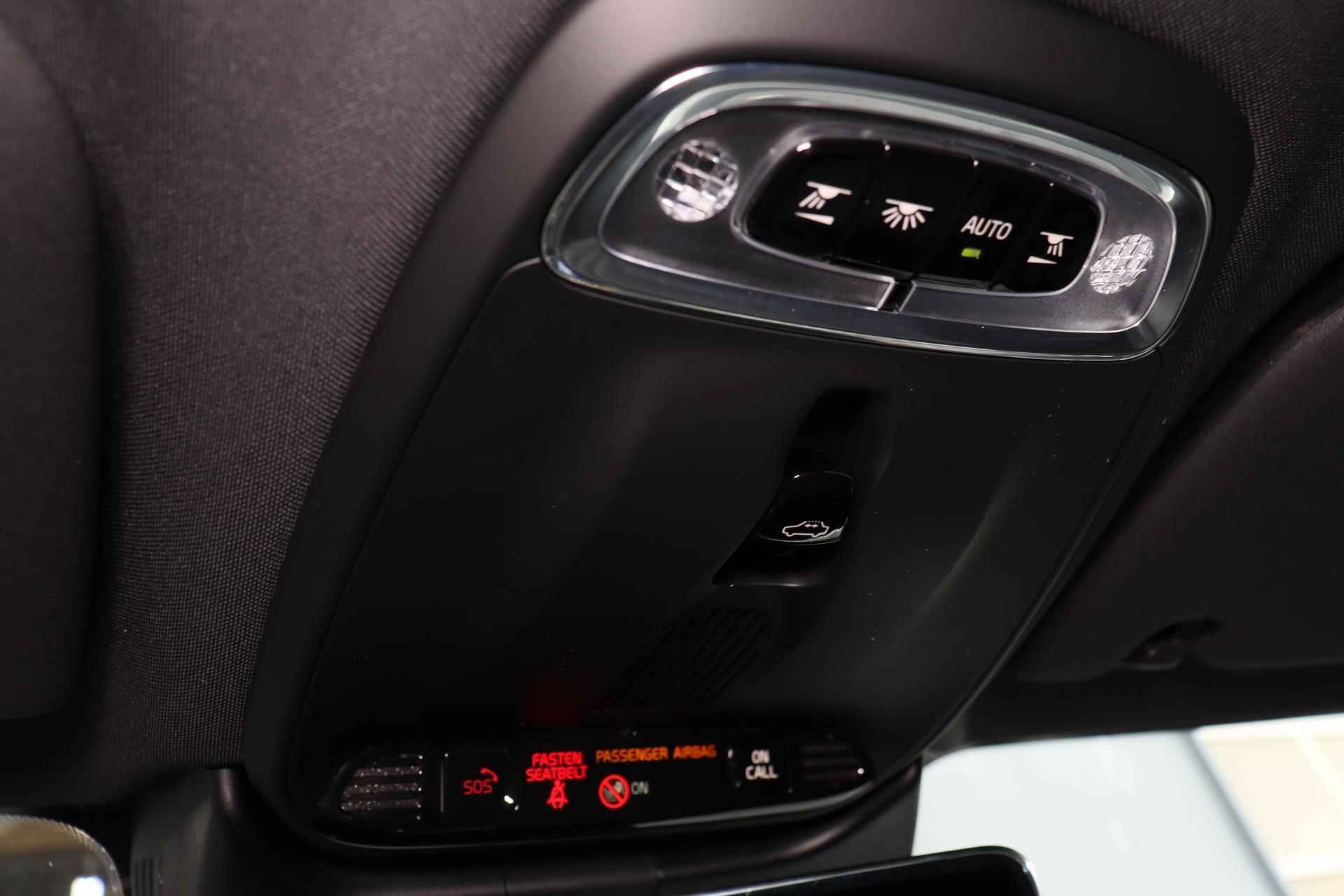 Volvo S60 Recharge T8 AWD R-Design - Panorama/schuifdak - IntelliSafe Assist - Harman/Kardon audio - 360º Camera - Adaptieve LED koplampen - Verwarmde voorstoelen, stuur & achterbank - Parkeersensoren voor & achter - Elektr. bedienb. voorstoelen met geheugen - Standkachel - 19' LMV - 21/28