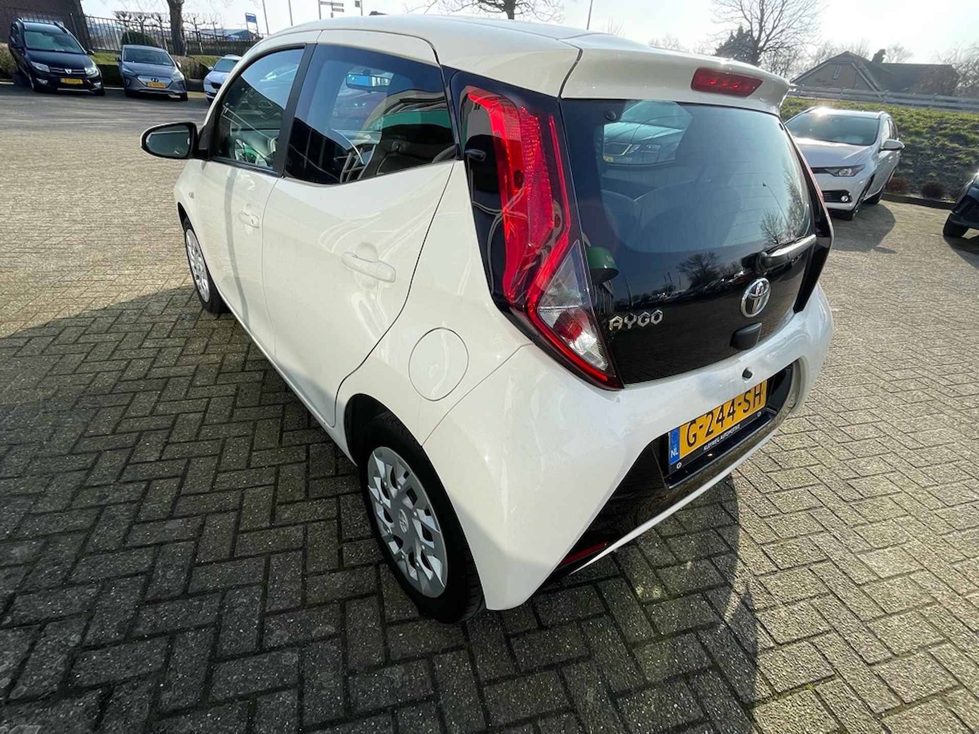 Toyota Aygo 1.0 VVT-i x-play ltd, Camera, Caplay, Airco, - 9/26