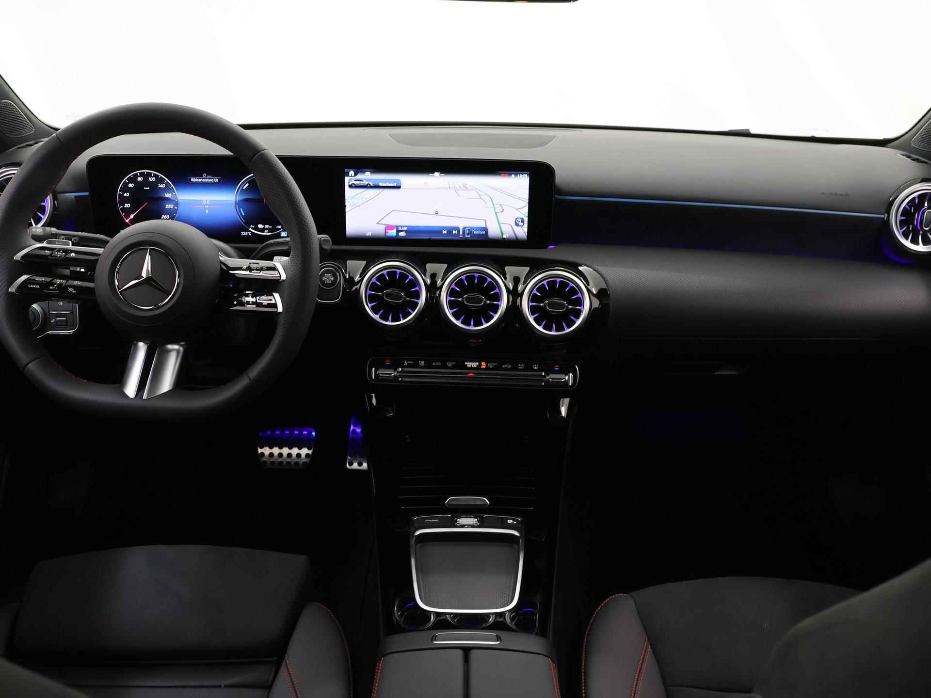 Mercedes-Benz A-klasse 250 e Star Edition AMG NIGHT | Panoramadak | Sfeerverlichting | Keyless Entry | MultiBEAM LED | Stoelverwarming | Dodehoekassistent | - 9/49