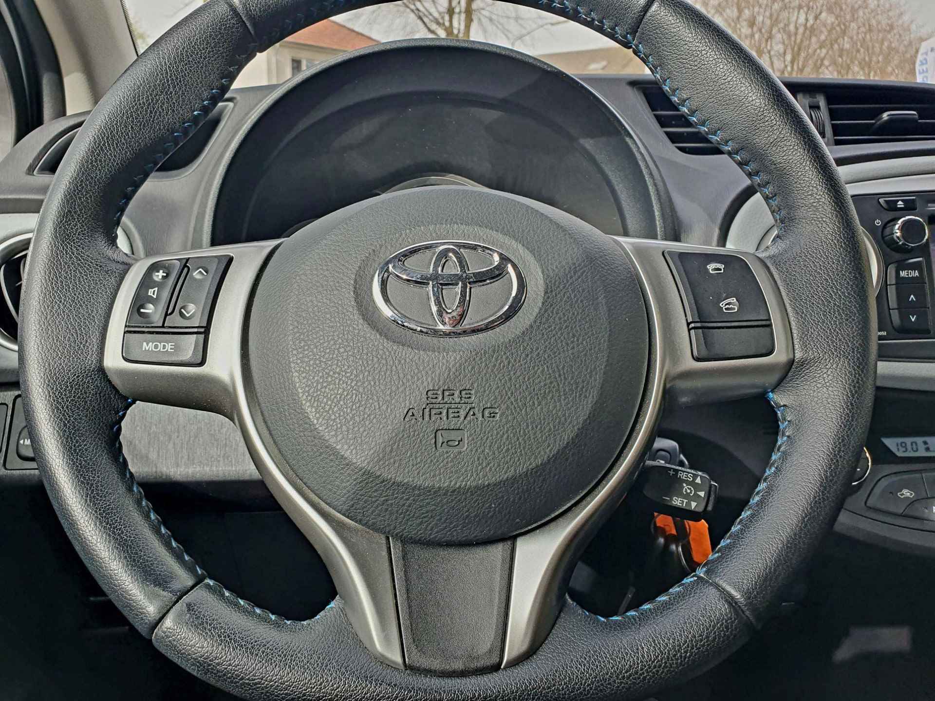 Toyota Yaris 1.5 Full Hybrid Aspiration All-in prijs! - 8/26