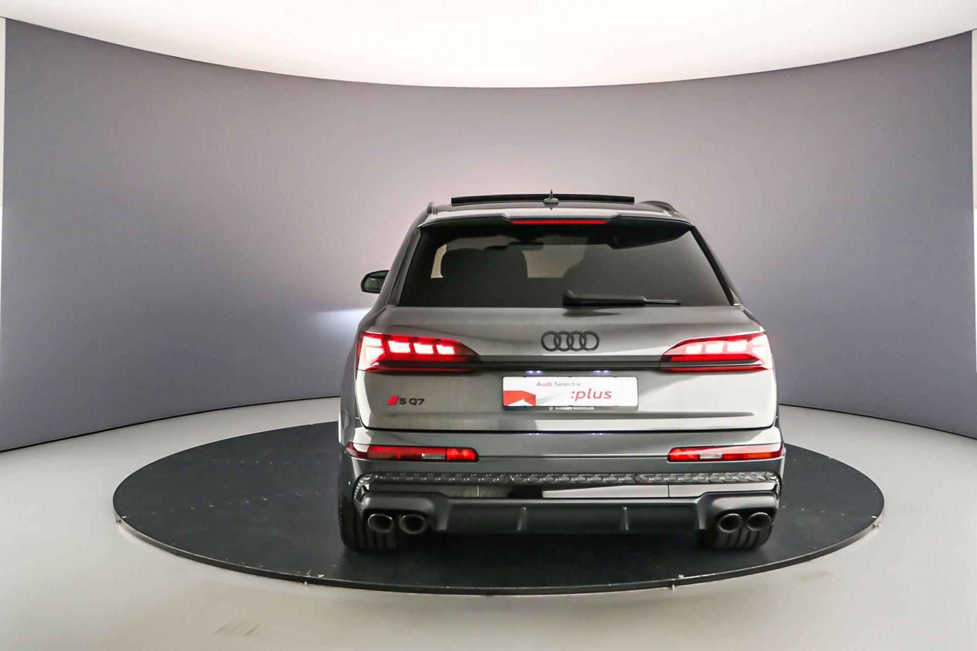 Audi SQ7 507pk 7p | Adv Onderstel | B&O | Pano | Head Up | Laser | Massage | 22 inch | 3de zitrij | Standkachel | Carbon | Sportdiff | Leder | Trekhaak | - 4/64