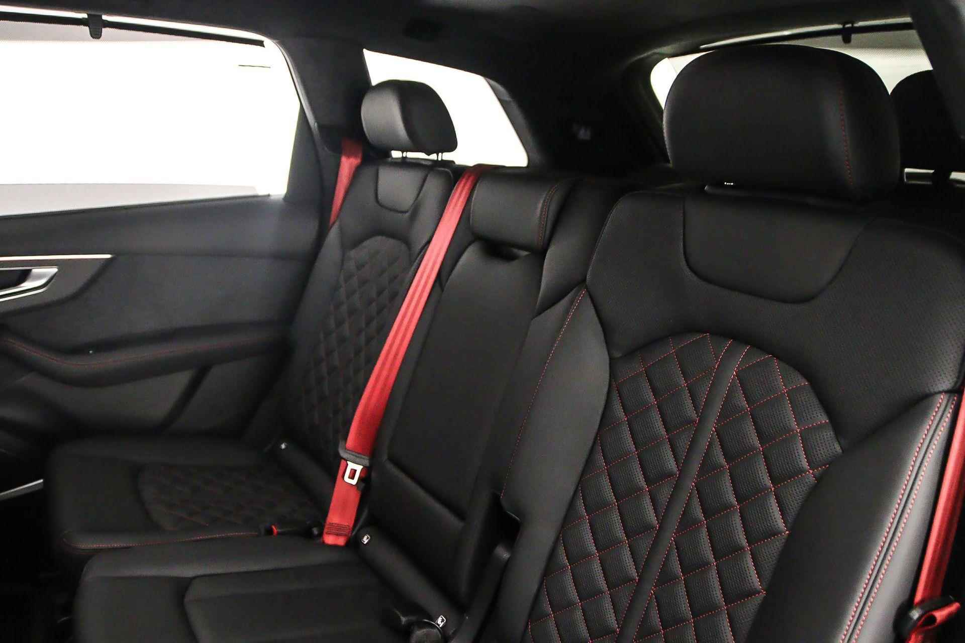 Audi SQ7 507pk 7p | Adv Onderstel | B&O | Pano | Head Up | Laser | Massage | 22 inch | 3de zitrij | Standkachel | Carbon | Sportdiff | Leder | Trekhaak | - 48/64