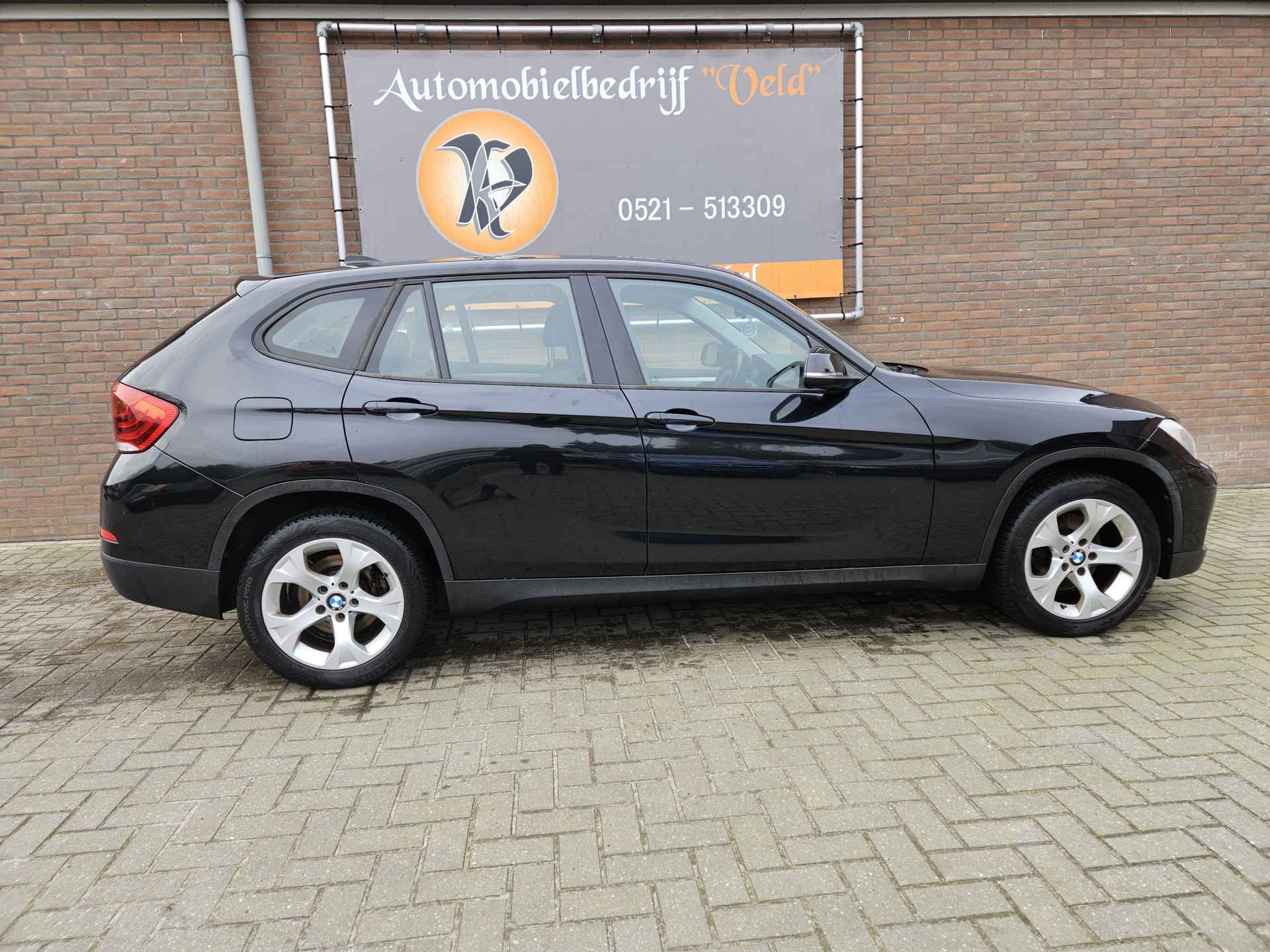 BMW X1 sDrive18d Executive - 34/39