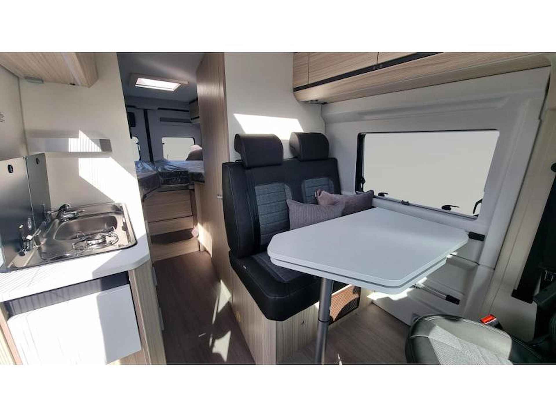 Adria Twin Axess  640 SL Enkele bedden - 12/18