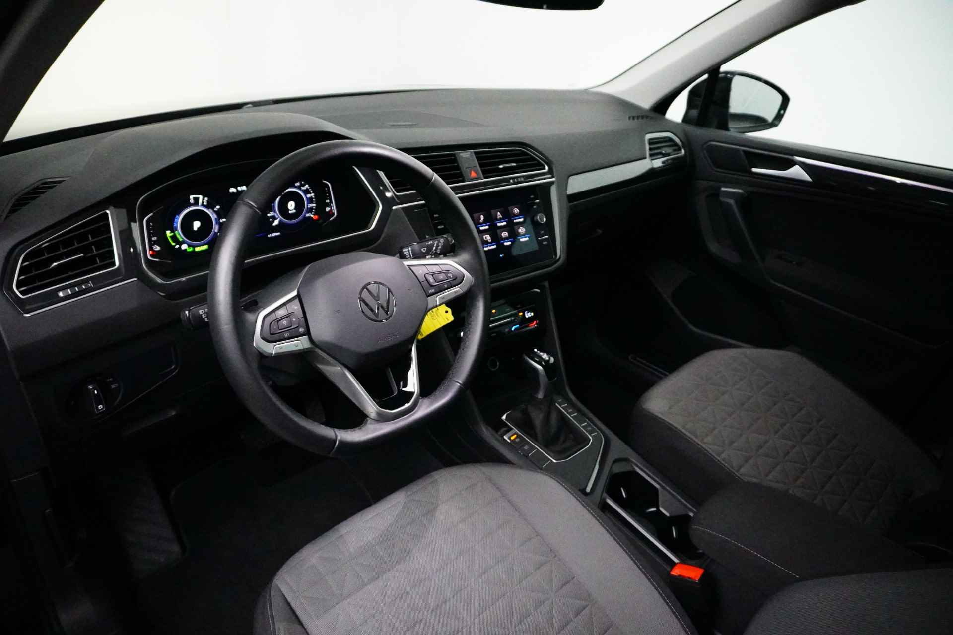 Volkswagen Tiguan 1.4 TSI 245 pk eHybrid | Elektrisch panoramadak | Digital cockpit | - 20/33