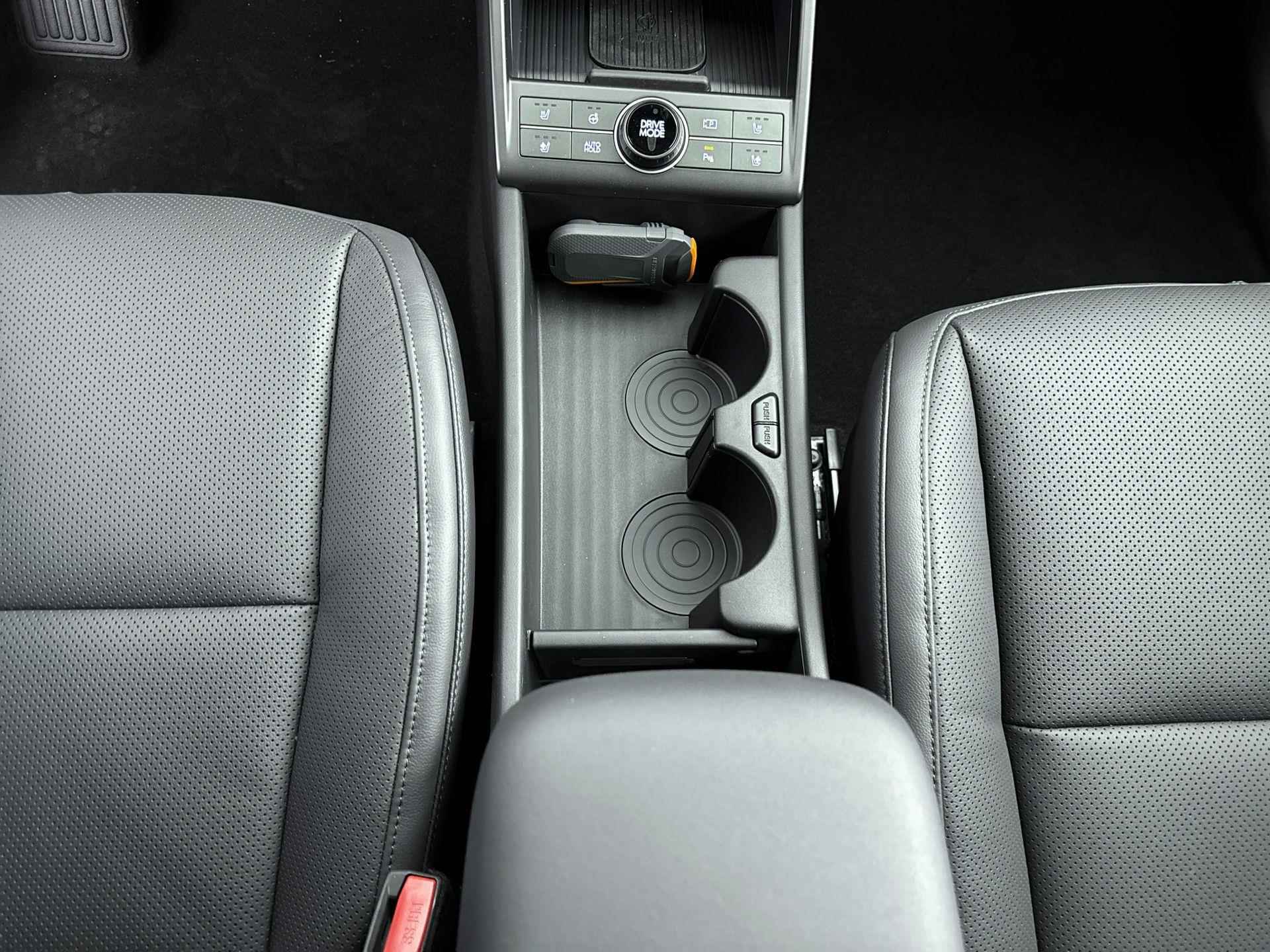 Hyundai Kona Electric Premium 65.4 kWh | Leer | Memory | 360 Camera | Stoel + stuurverwarming | Adaptive cruise | - 25/34