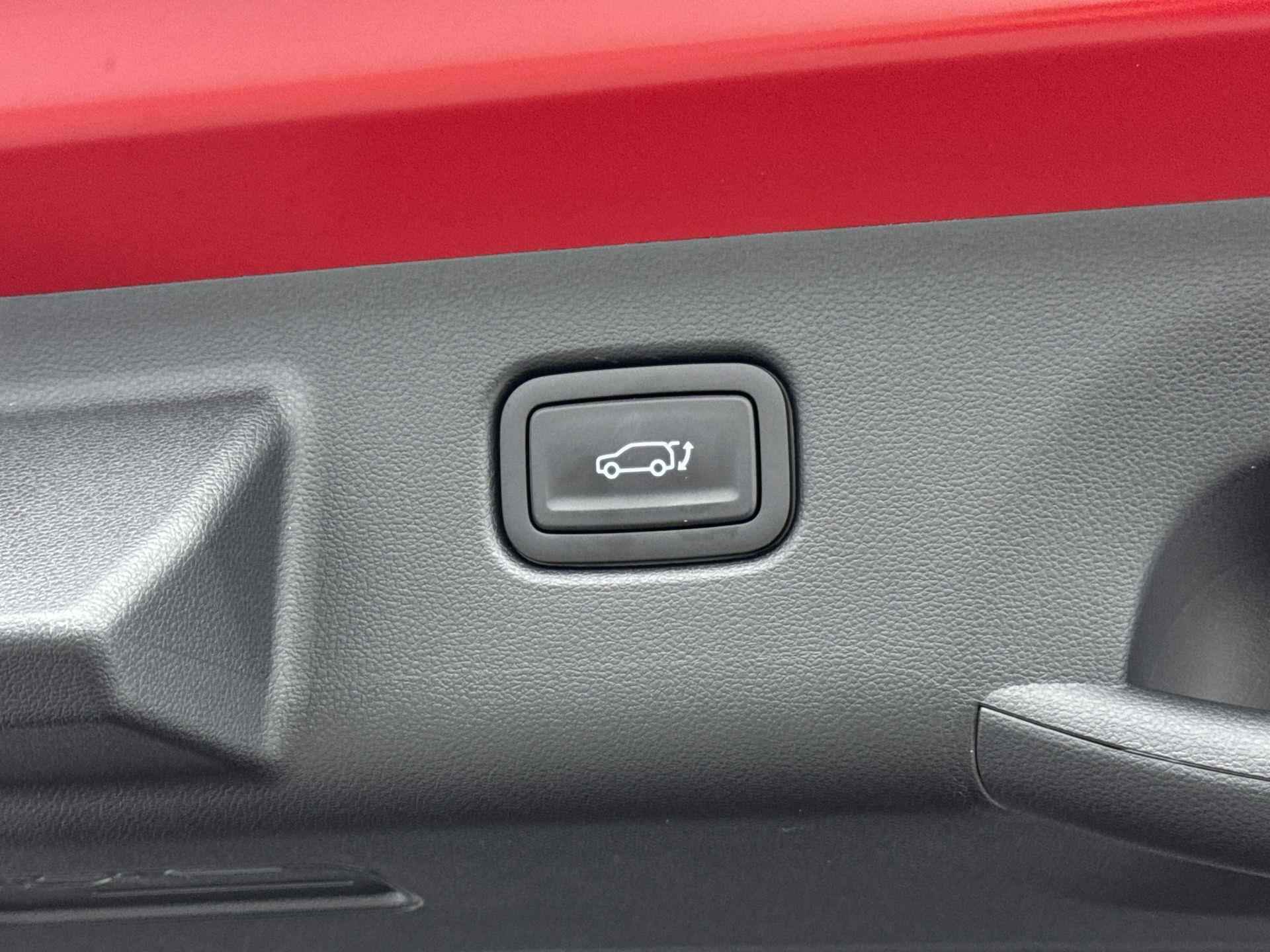 Hyundai Kona Electric Premium 65.4 kWh | Leer | Memory | 360 Camera | Stoel + stuurverwarming | Adaptive cruise | - 31/34