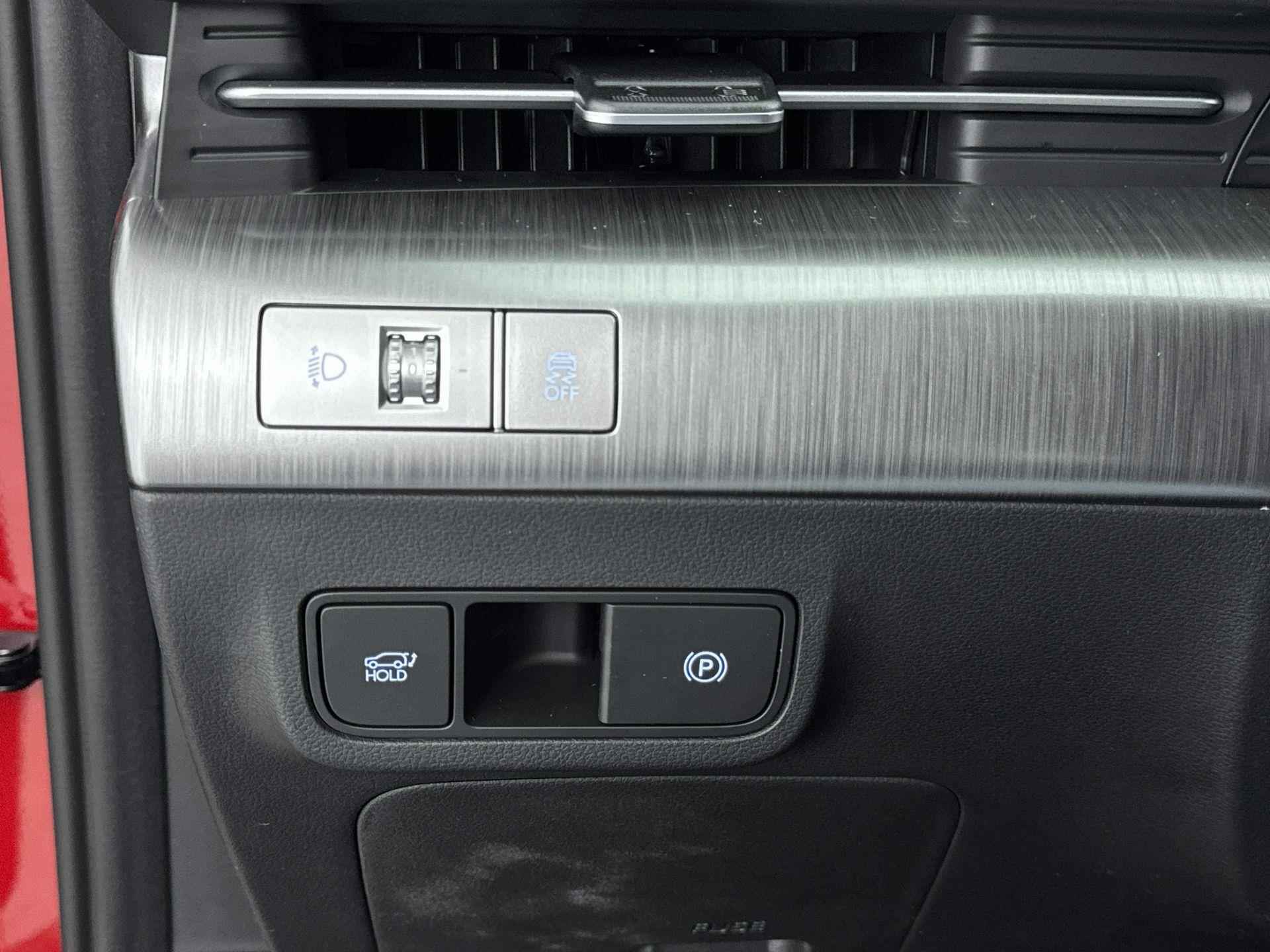 Hyundai Kona Electric Premium 65.4 kWh | Leer | Memory | 360 Camera | Stoel + stuurverwarming | Adaptive cruise | - 33/34