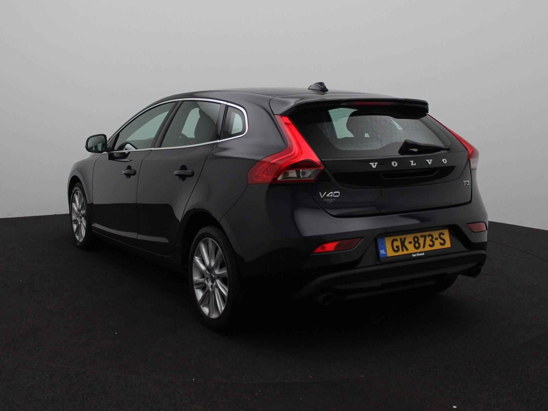 Volvo V40 1.5 T3 Momentum | Navigatie | Cruise Control | - 2/27