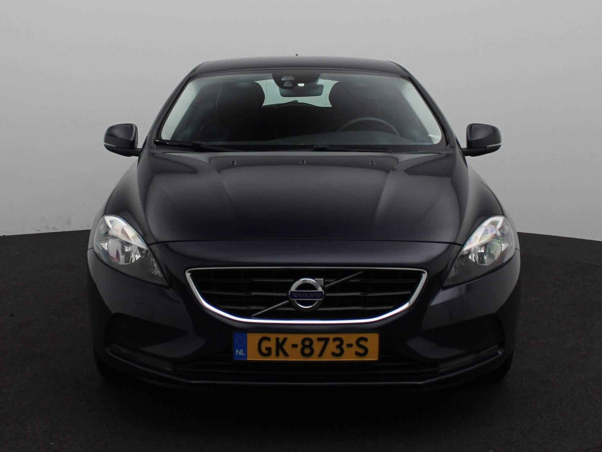 Volvo V40 1.5 T3 Momentum | Navigatie | Cruise Control | - 3/27