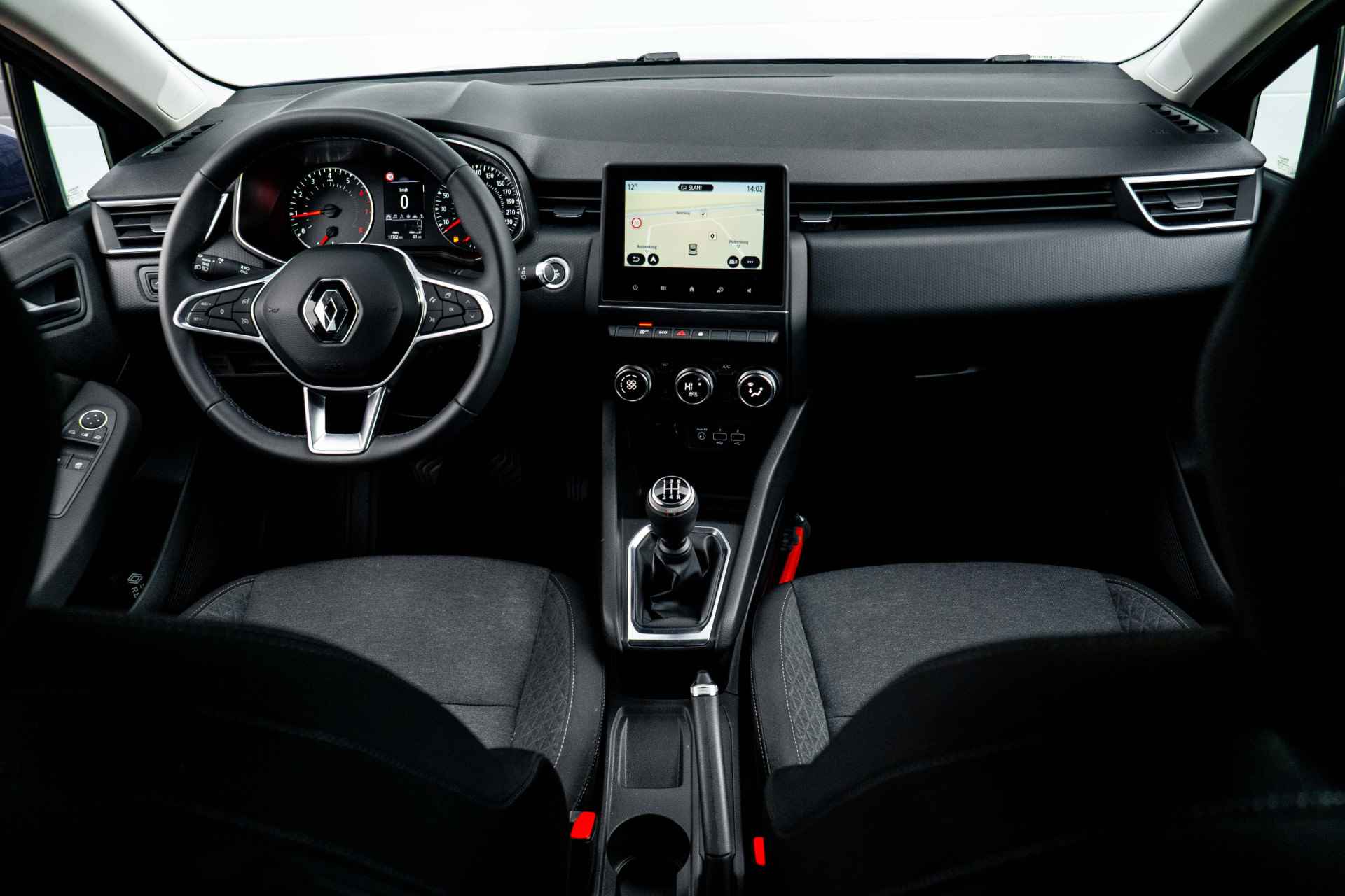 Renault Clio 1.0 TCe Zen | Parkeersensoren achter | 4 seizoensbanden | NAVI | | incl. Bovag rijklaarpakket met 12 maanden garantie | - 8/46