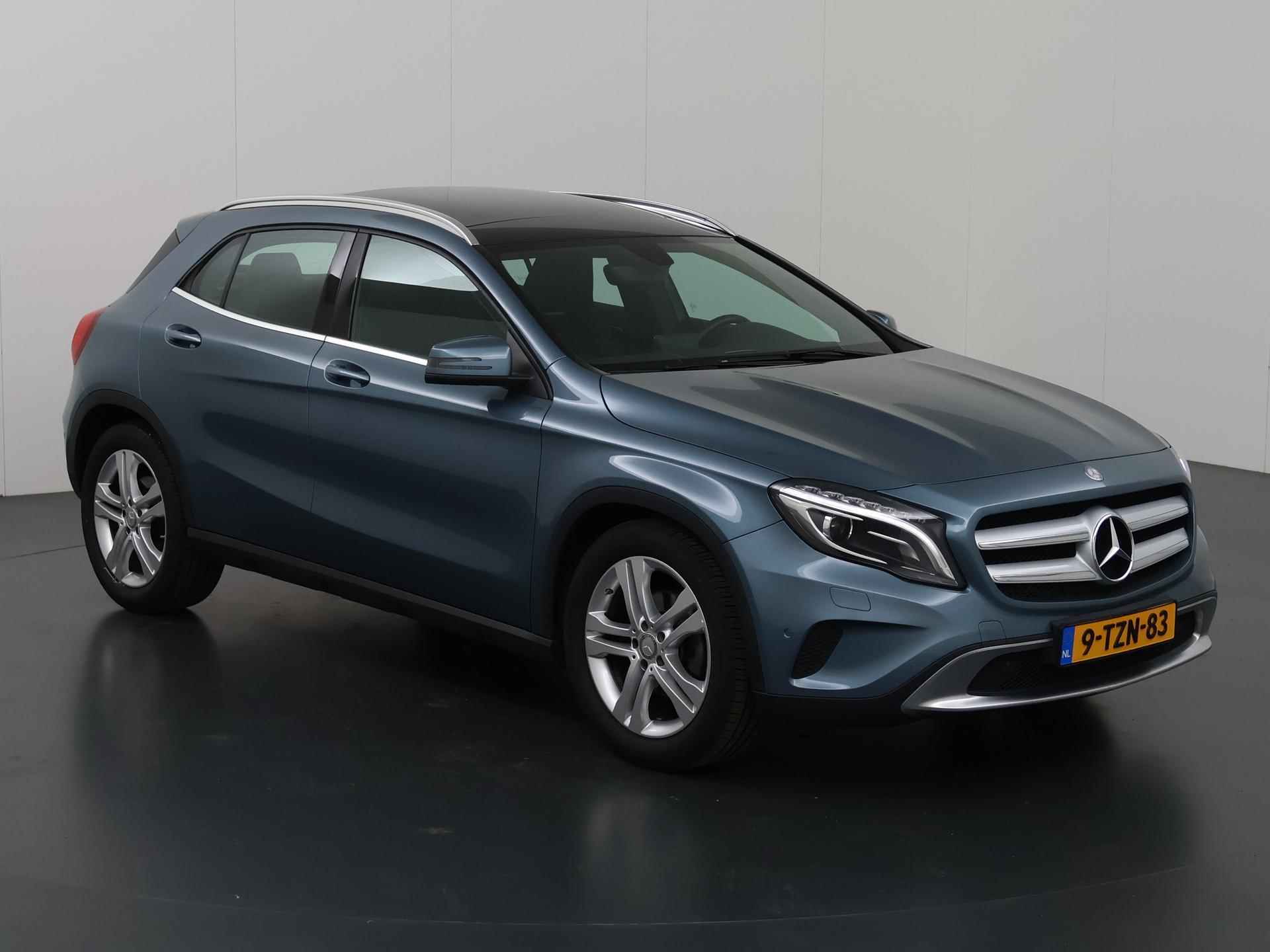 Mercedes-Benz GLA-klasse 200 Ambition Comfort | Panoramadak | Navigatie | Sportstoelen | Bi Xenon koplampen | Airco | Cruise Control | - 24/39