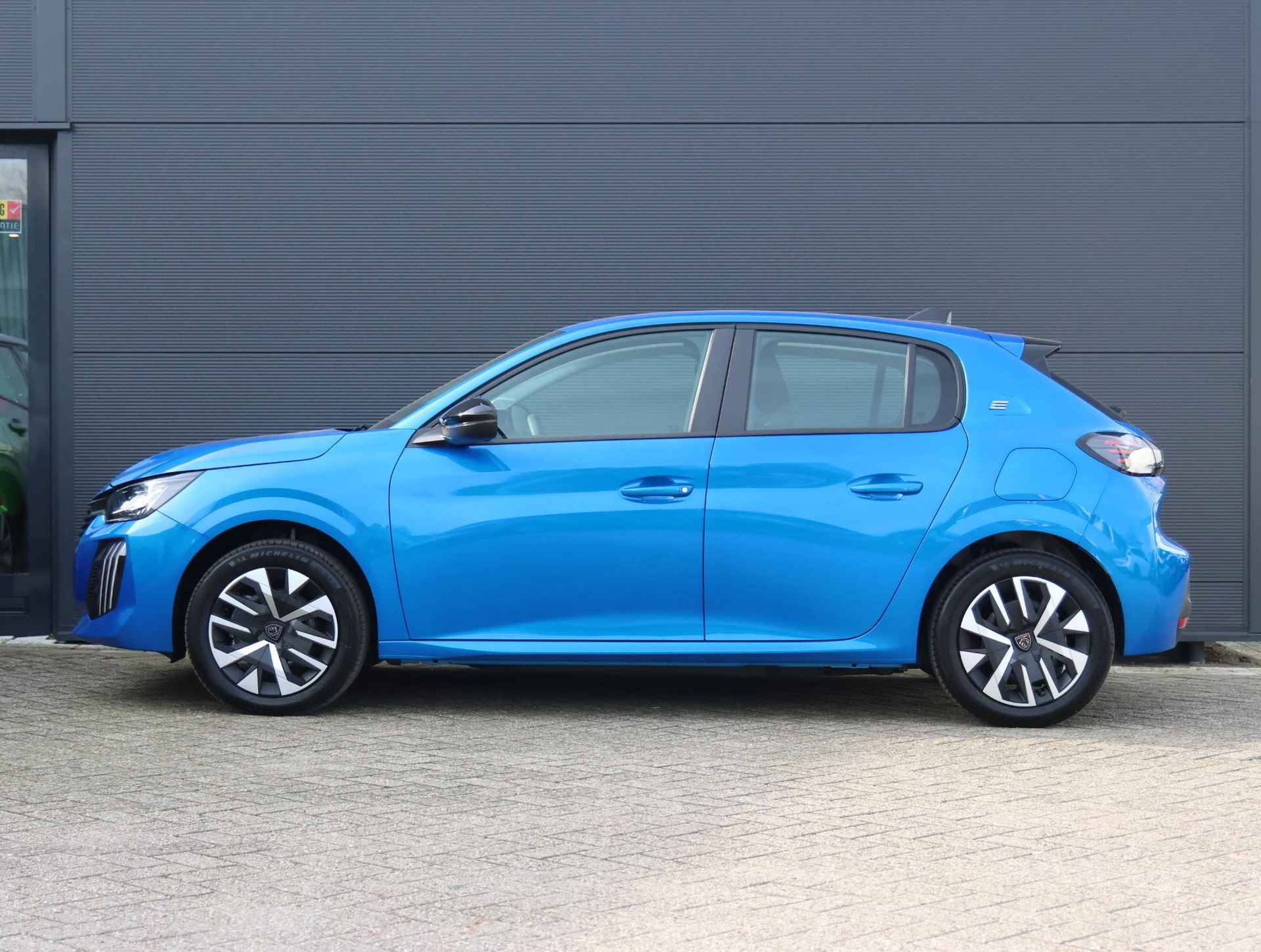 Peugeot e-208 EV Active 51 kWh 156 PK | Showmodel | Navigatie-pakket | Apple Carplay/Android Auto - 3/38