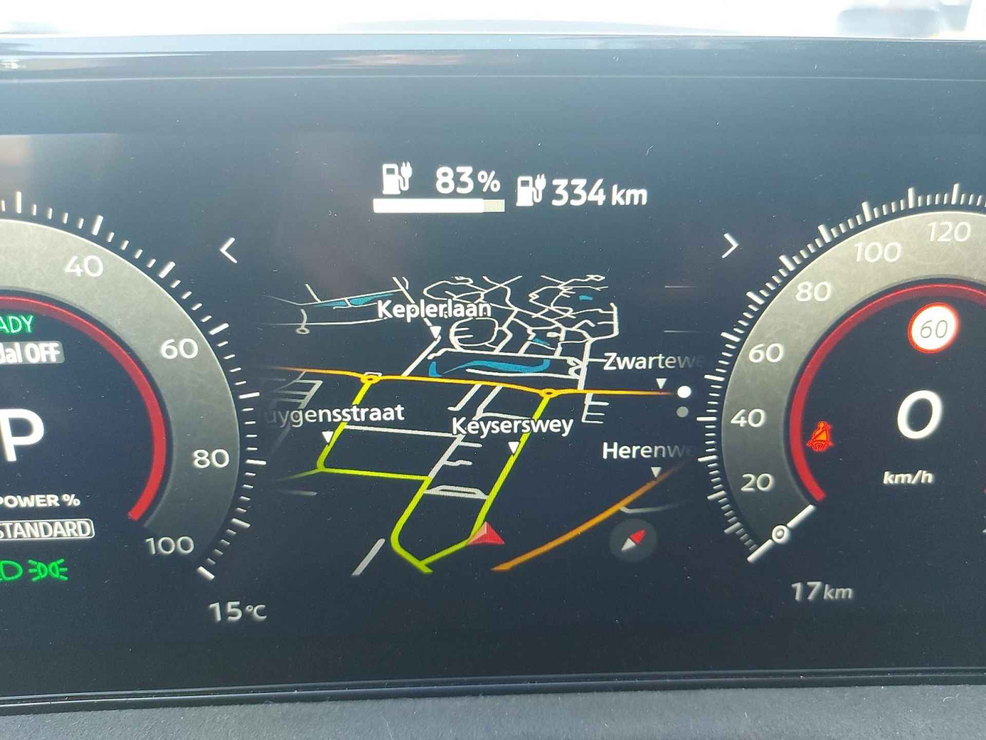 Nissan Ariya Evolve 66 kWh 218PK AUTOMAAT | Schuif/Kantel dak | 360-Camera | Parkeersensoren | Dodehoek detectie | Elektrische stoelen + geheugen | Elektrische achterklep | Head-up display | Stuur/Voorruitverwarming | Stoelverwarming voor + achter | Navigatie | Apple Carplay/Android auto | - 35/49