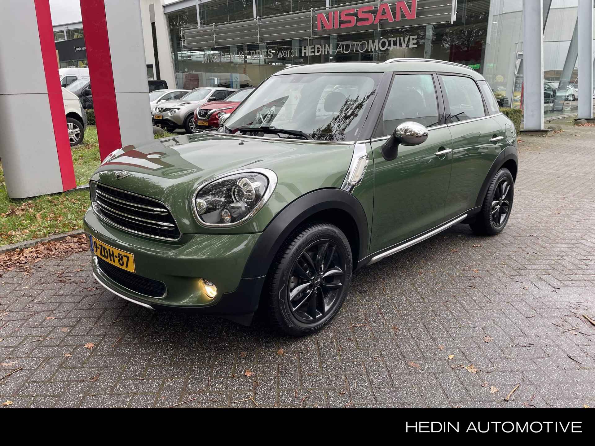 Mini Mini Countryman 1.6 One Knockout Edition Nav., Cruise control, Climate control, Parkeersensoren, Sportstoelen, Xenon, All Season banden, - 2/26