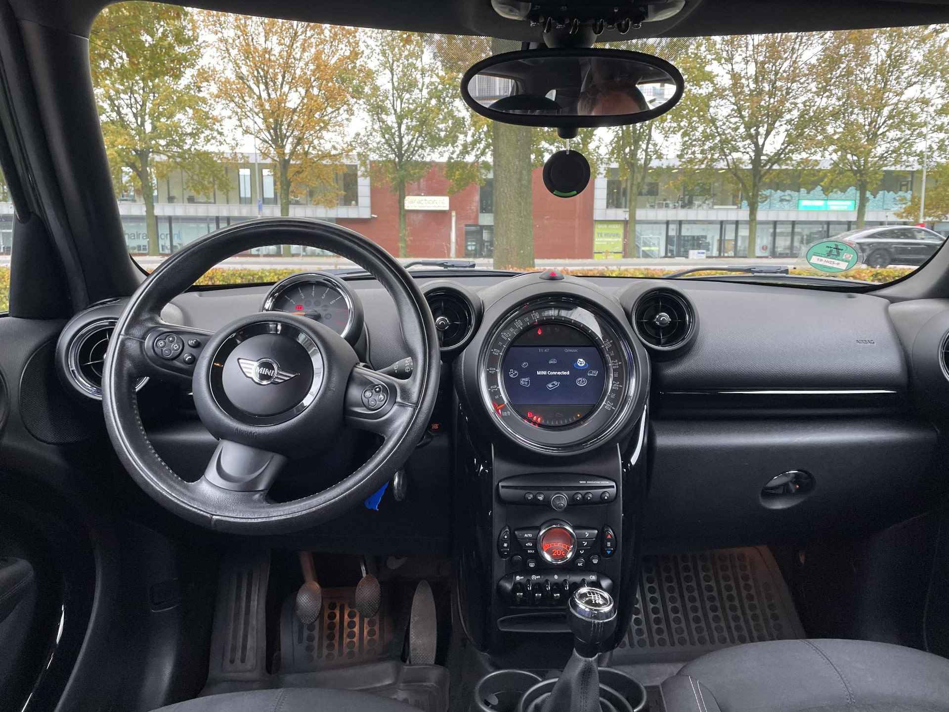 Mini Mini Countryman 1.6 One Knockout Edition Nav., Cruise control, Climate control, Parkeersensoren, Sportstoelen, Xenon, All Season banden, - 10/26