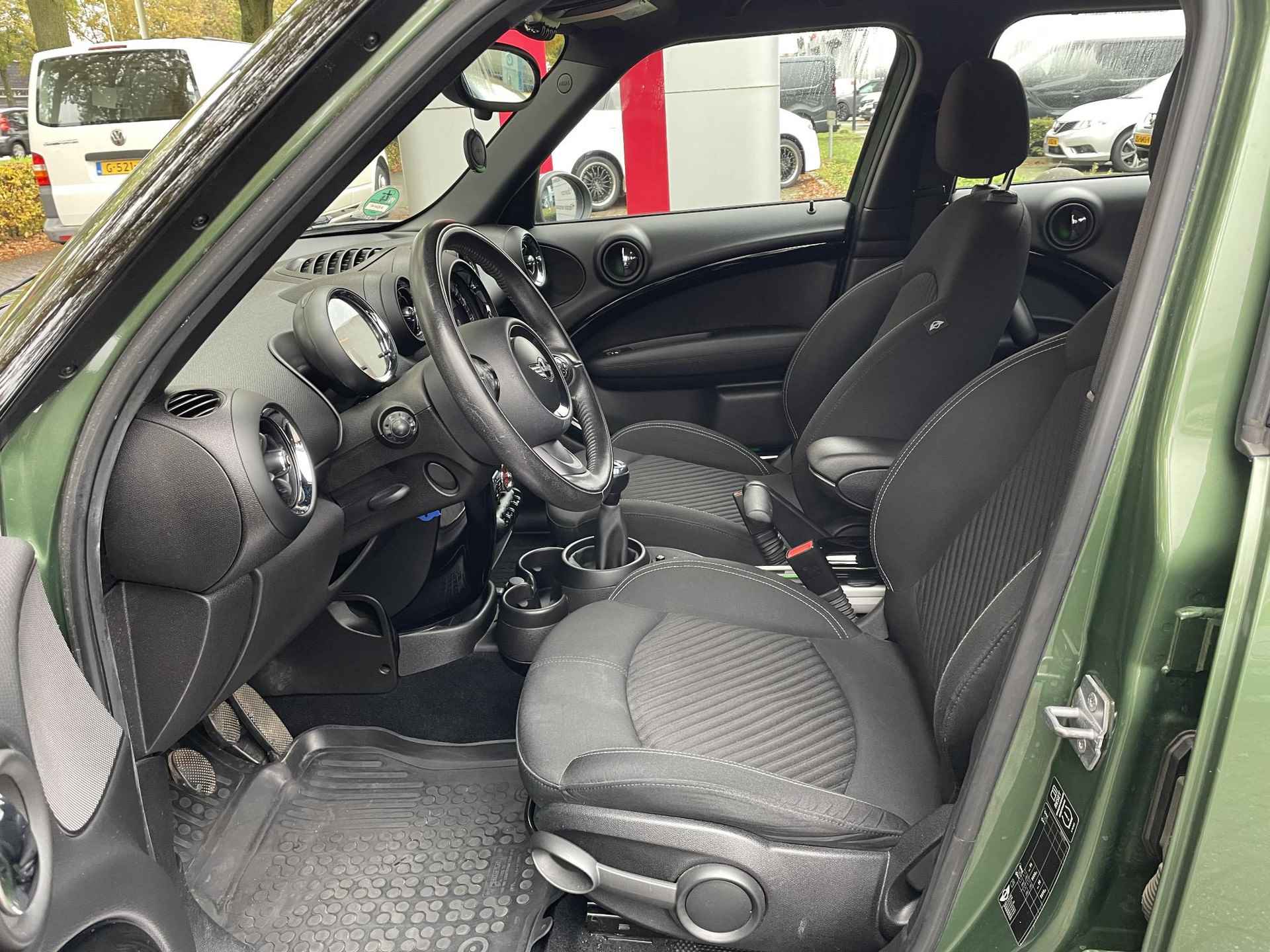 Mini Mini Countryman 1.6 One Knockout Edition Nav., Cruise control, Climate control, Parkeersensoren, Sportstoelen, Xenon, All Season banden, - 11/26