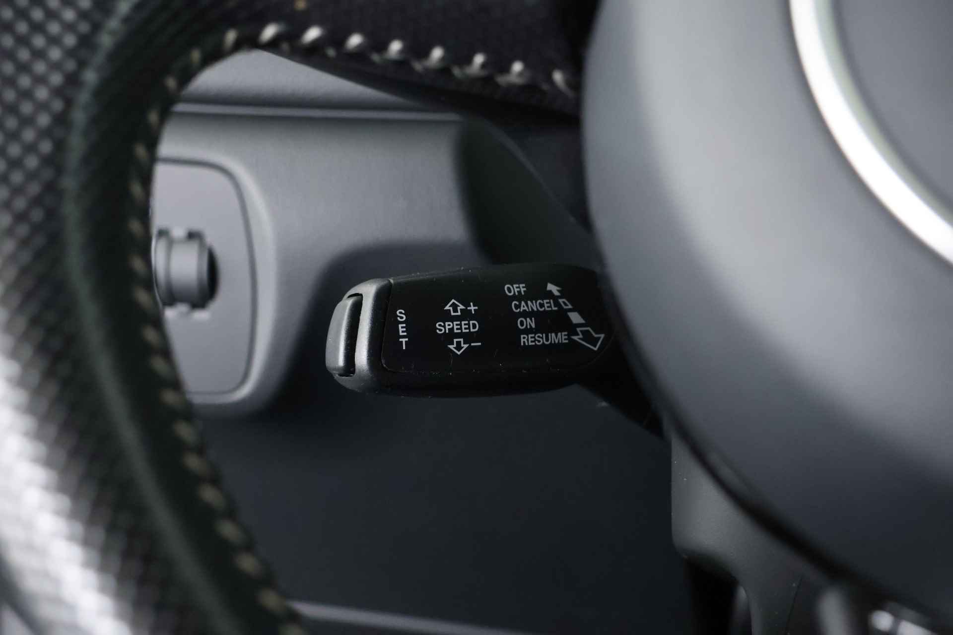 Audi Q3 1.4 TFSI CoD S-Line / Navi / LED / Aut / Allseason - 24/34