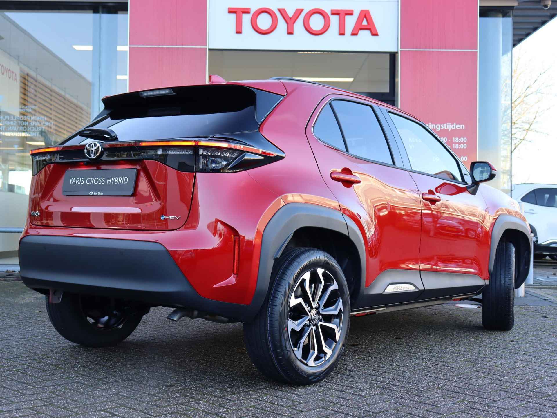 Toyota Yaris Cross 1.5 Hybrid 115 First Edition, Comfort Pack , Nieuw en uit voorraad leverbaar! - 4/40