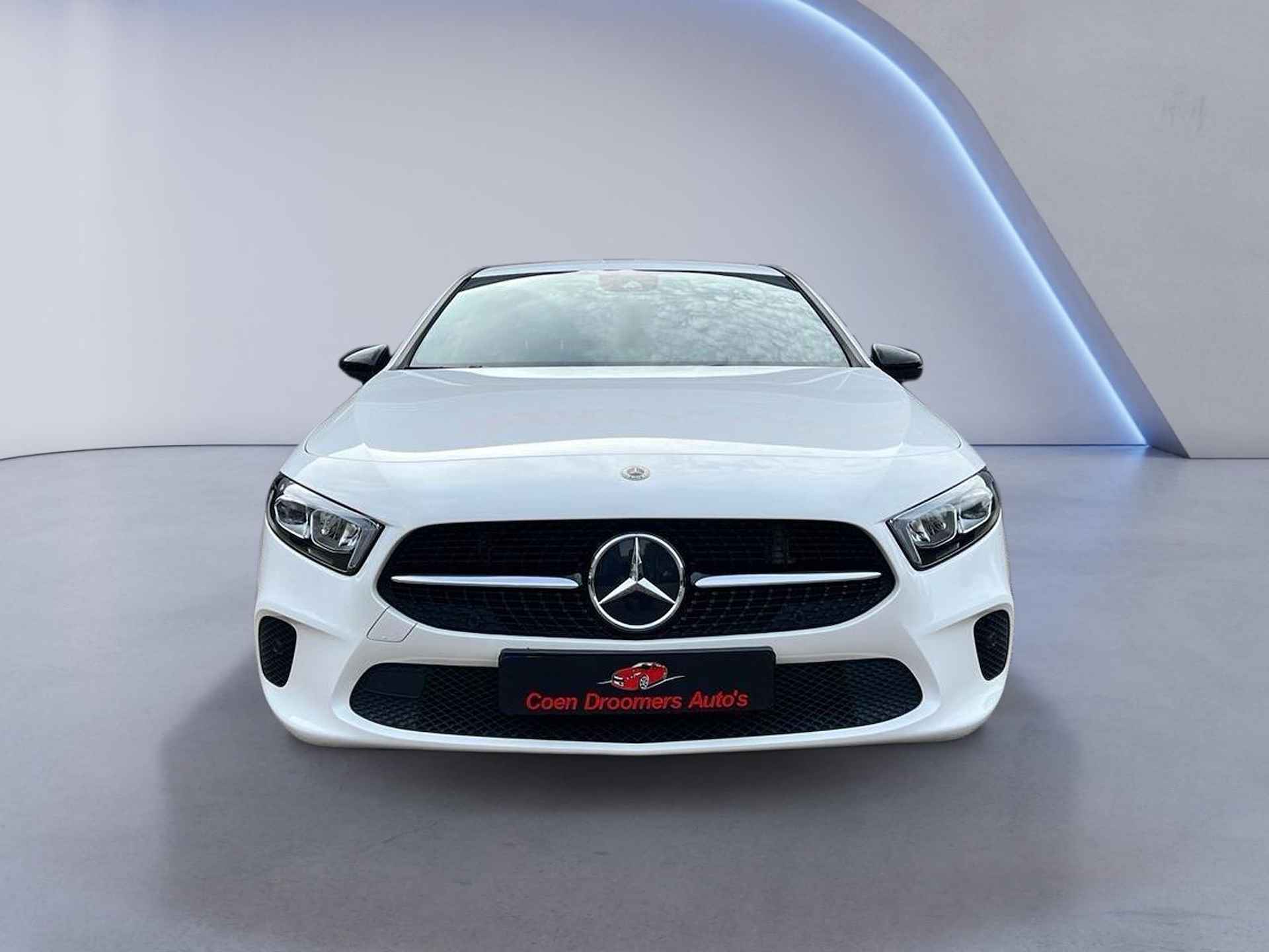 Mercedes-Benz A-klasse 180 Progressive Apple Carplay, Cruise Control, Stoelverwarming, Sfeerverlichting, 18" Lichtmetalenvelgen, Navigatiesysteem, Climate Control (MET GARANTIE*) - 3/18