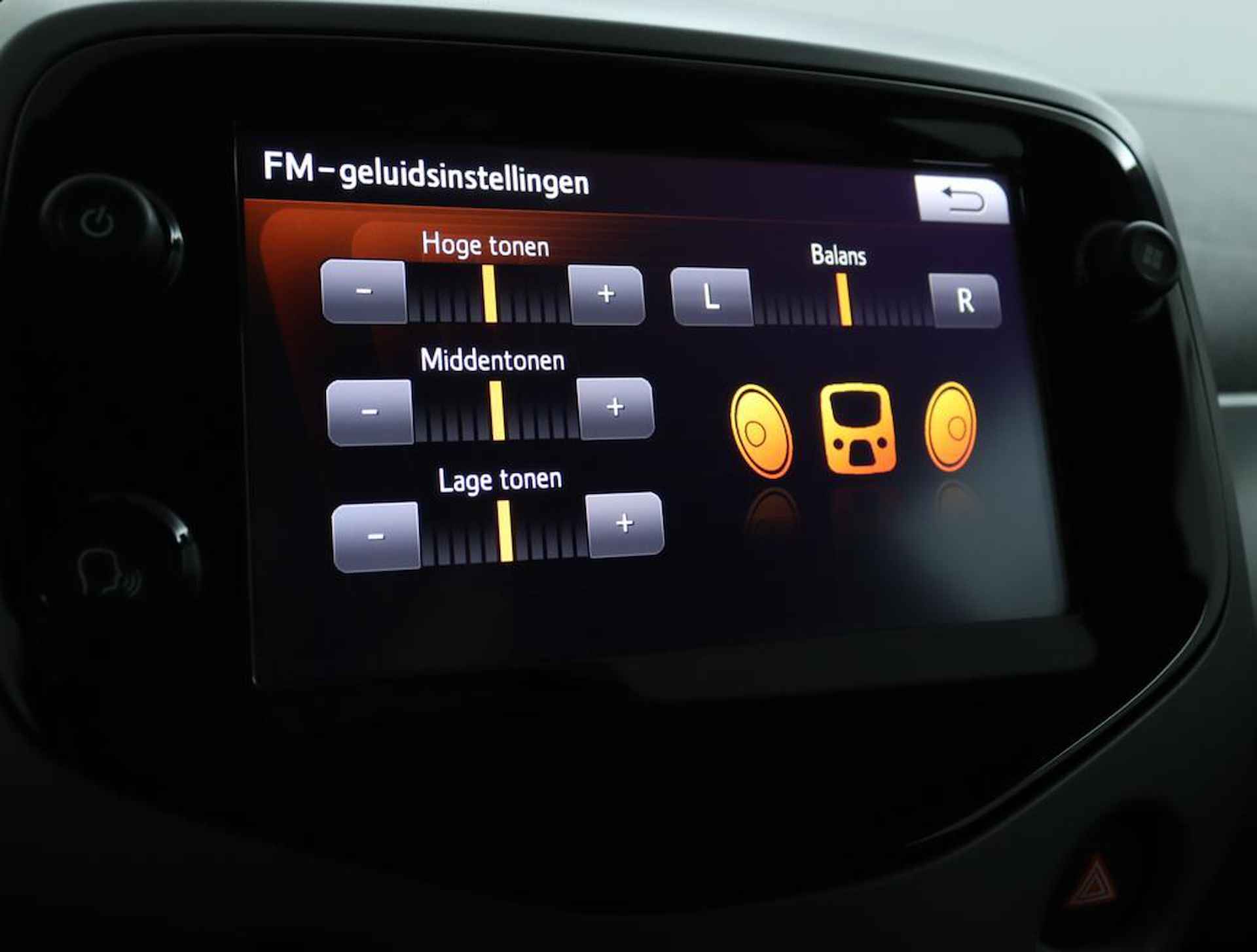 Toyota Aygo 1.0 VVT-i x-joy | Climate Control | Camera | Automaat | Apple Carplay | - 49/51
