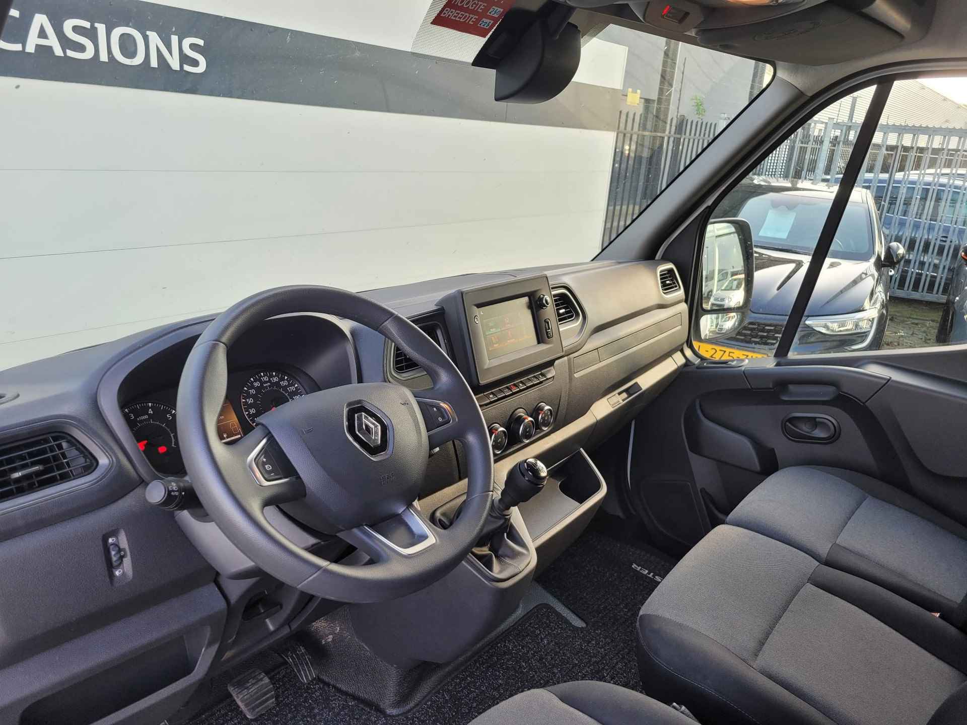 Renault Master T35 2.3 dCi 135 L2H2 Work Edition | Trekhaak | A. Camera | Navi | Airco | Cruise | Lat om Lat | NL Auto! - 16/34