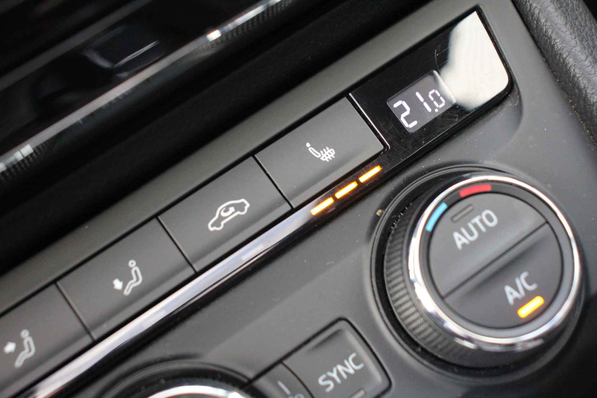 Škoda Superb Combi 2.0 TSI 4X4 AUTOMAAT 280PK | FULL OPTIONS! | DEALER OH! | PANODAK | LEDER | ELEKTRISCH + MEMORY | NAVI | CAMERA | CLIMA | - 16/44