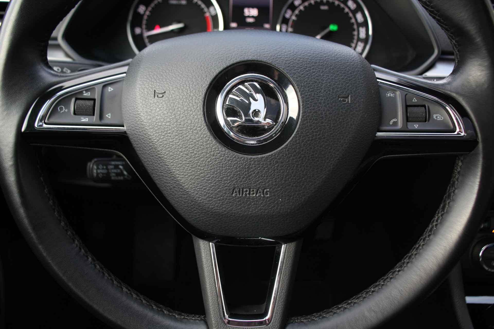 Škoda Superb Combi 2.0 TSI 4X4 AUTOMAAT 280PK | FULL OPTIONS! | DEALER OH! | PANODAK | LEDER | ELEKTRISCH + MEMORY | NAVI | CAMERA | CLIMA | - 22/44