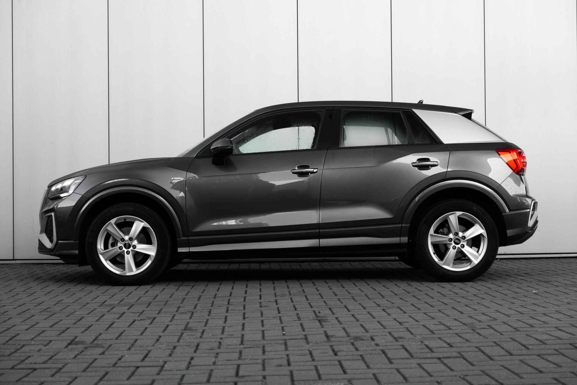 Audi Q2 35 TFSI S Edition S-tronic | Matrix-LED | Achteruitrijcamera | Parkeerhulp plus | Sportstoelen | Stoelverwarming | Cruise contro | Matrix-LED | Achteruitrijcamera | Parkeerhulp plus | Sportstoelen | Stoelverwarming | Cruise control | Audi Virtual Cockpit | Multifunctioneel Sportstuur Leder | - 6/50