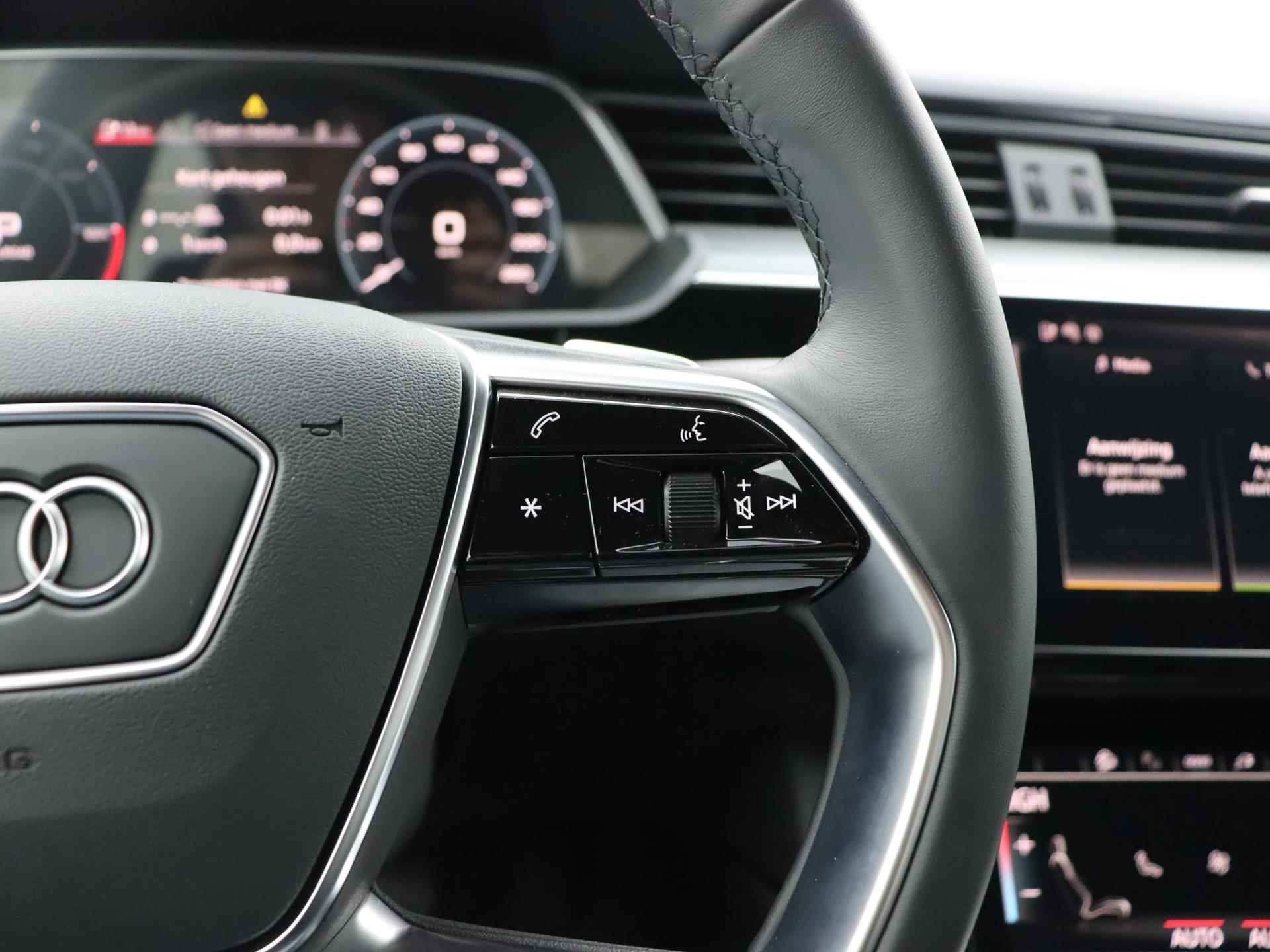Audi e-tron Sportback 55 quattro edition 95 kWh | Navigatie | Apple carplay | 20 Inch velgen | Stoelverwarming | Airco | Parkeersensoren | Stoelverwarming | - 14/39